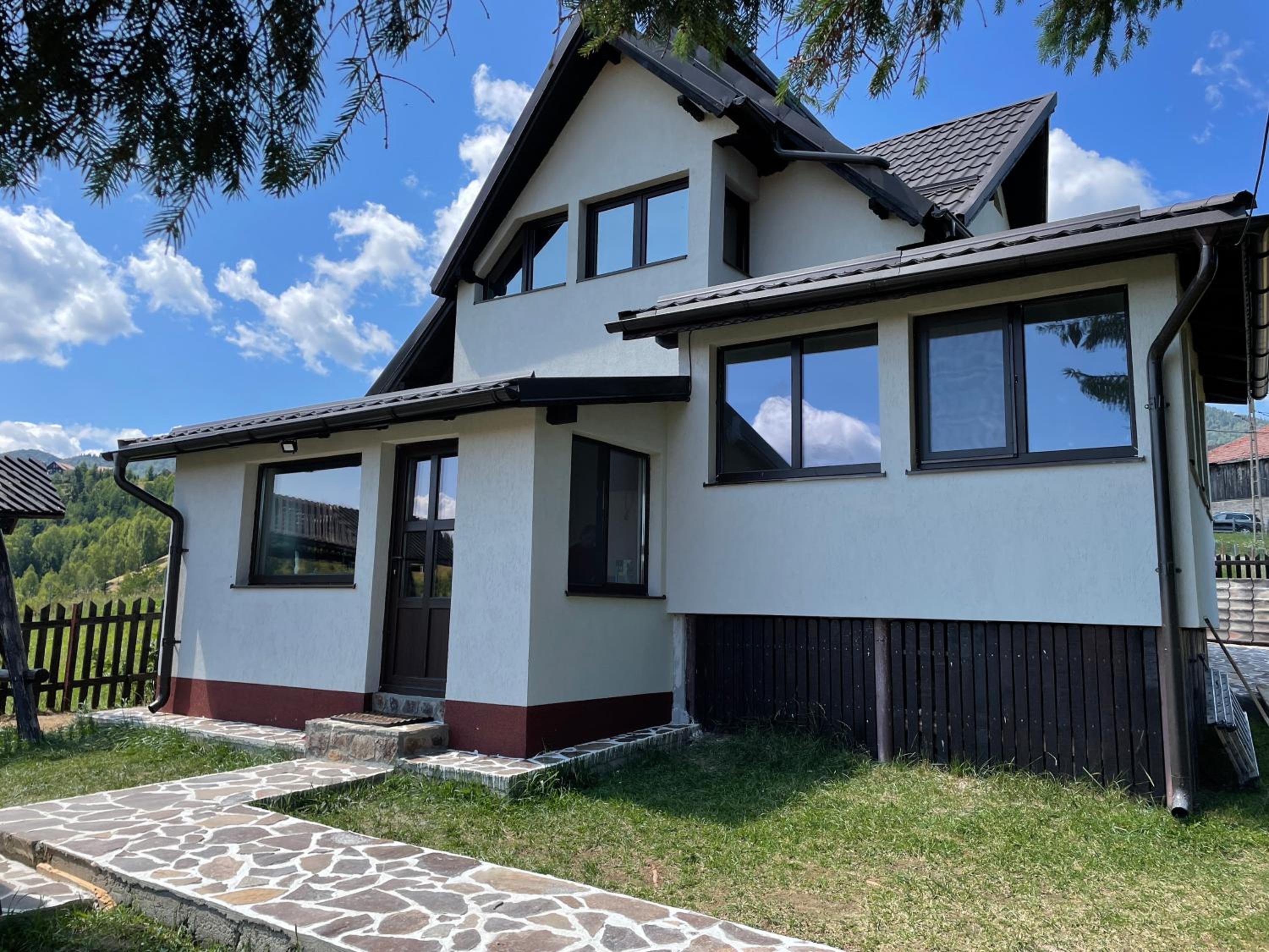 Villa photo 3