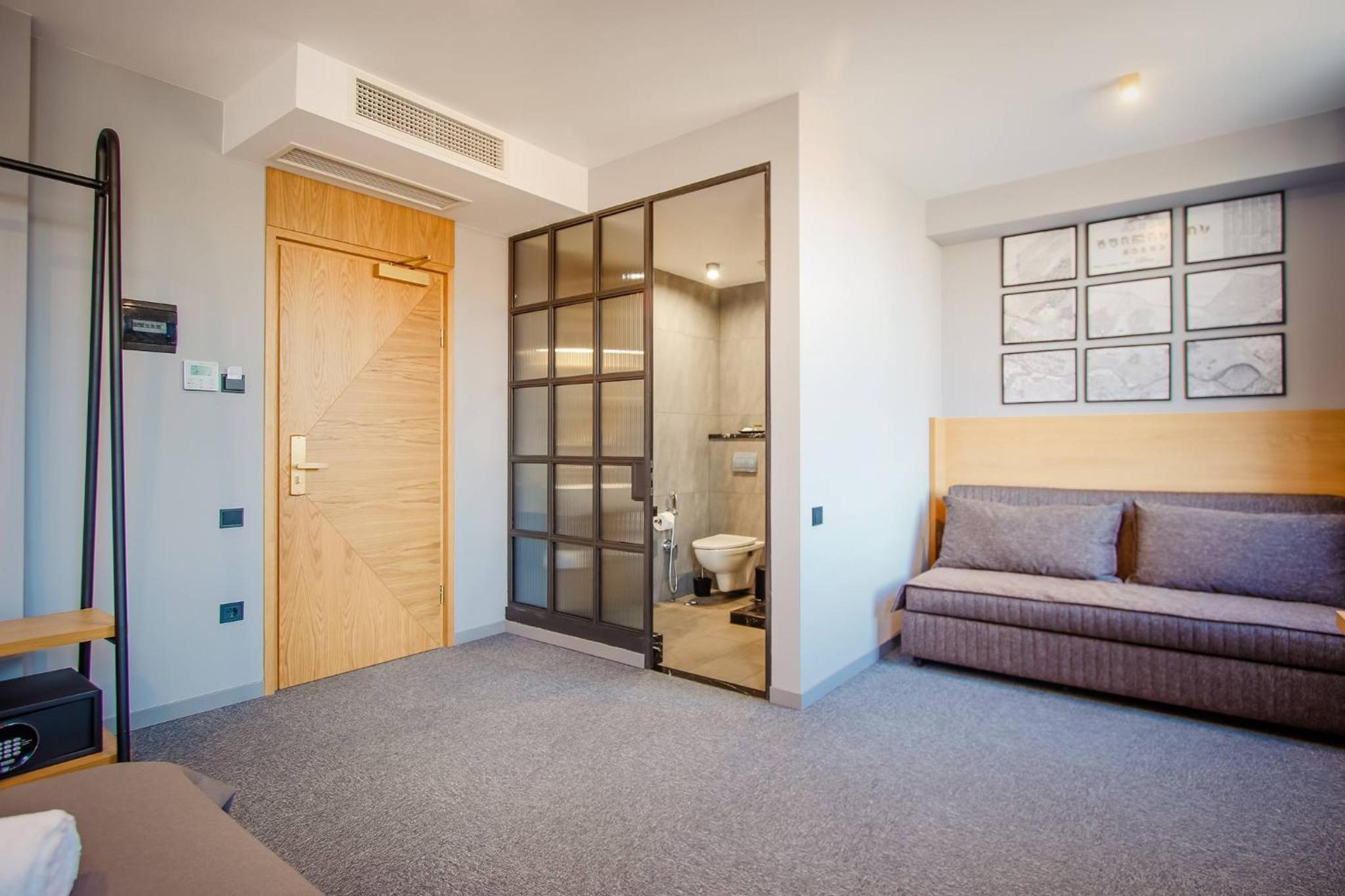 Quadruple Room - Photo 3