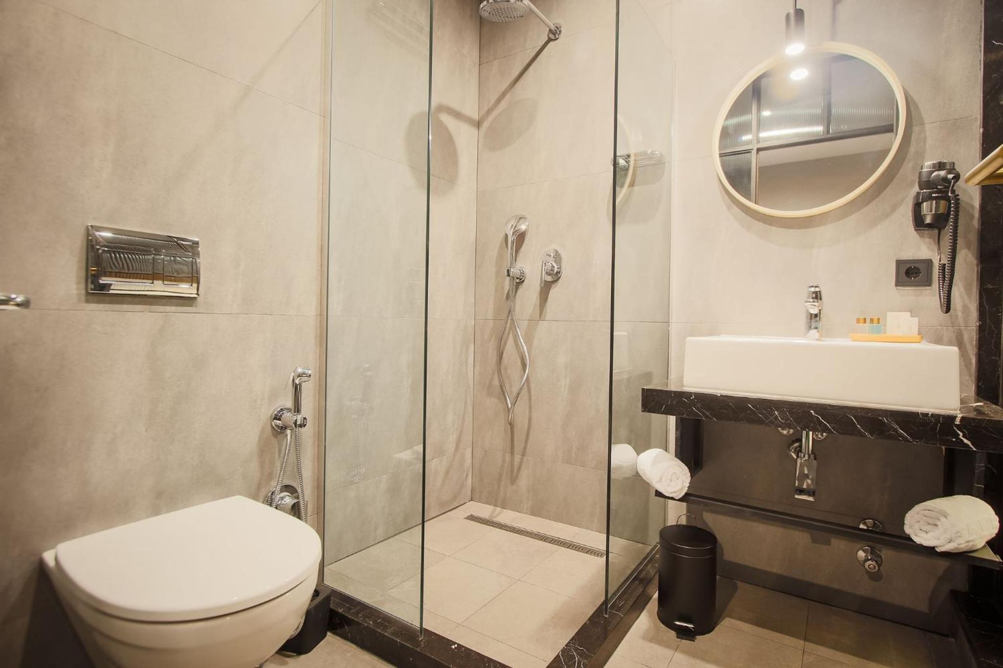 Standard Double Room - Photo 4
