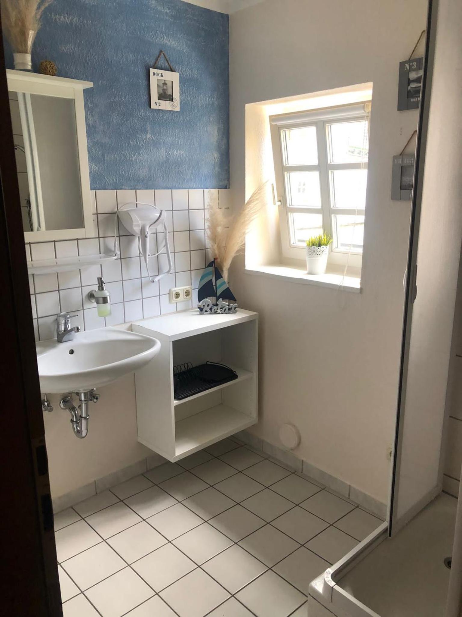Double or Twin Room with Shared Bathroom photo 2