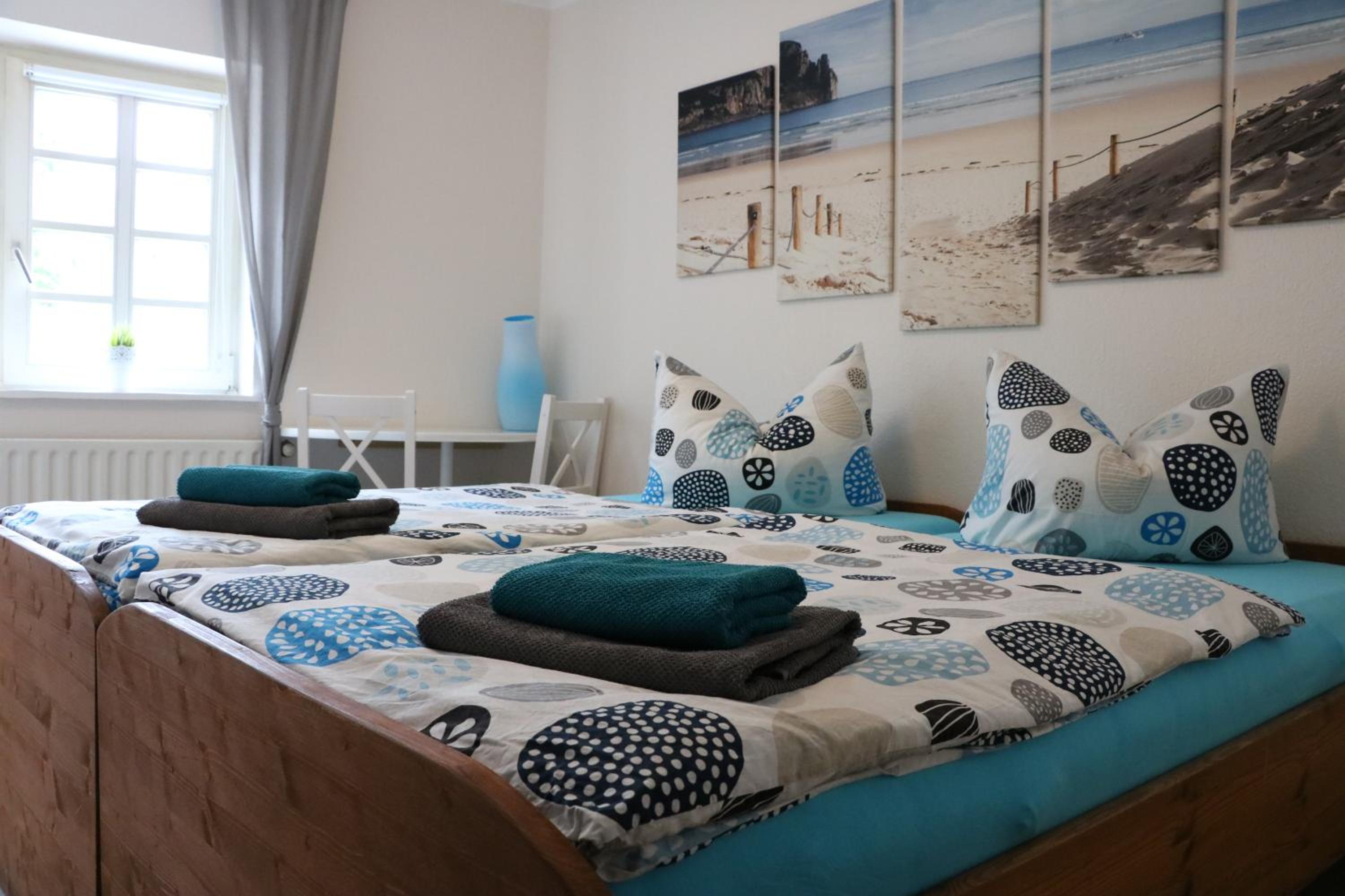 Double or Twin Room with Private Bathroom photo 3