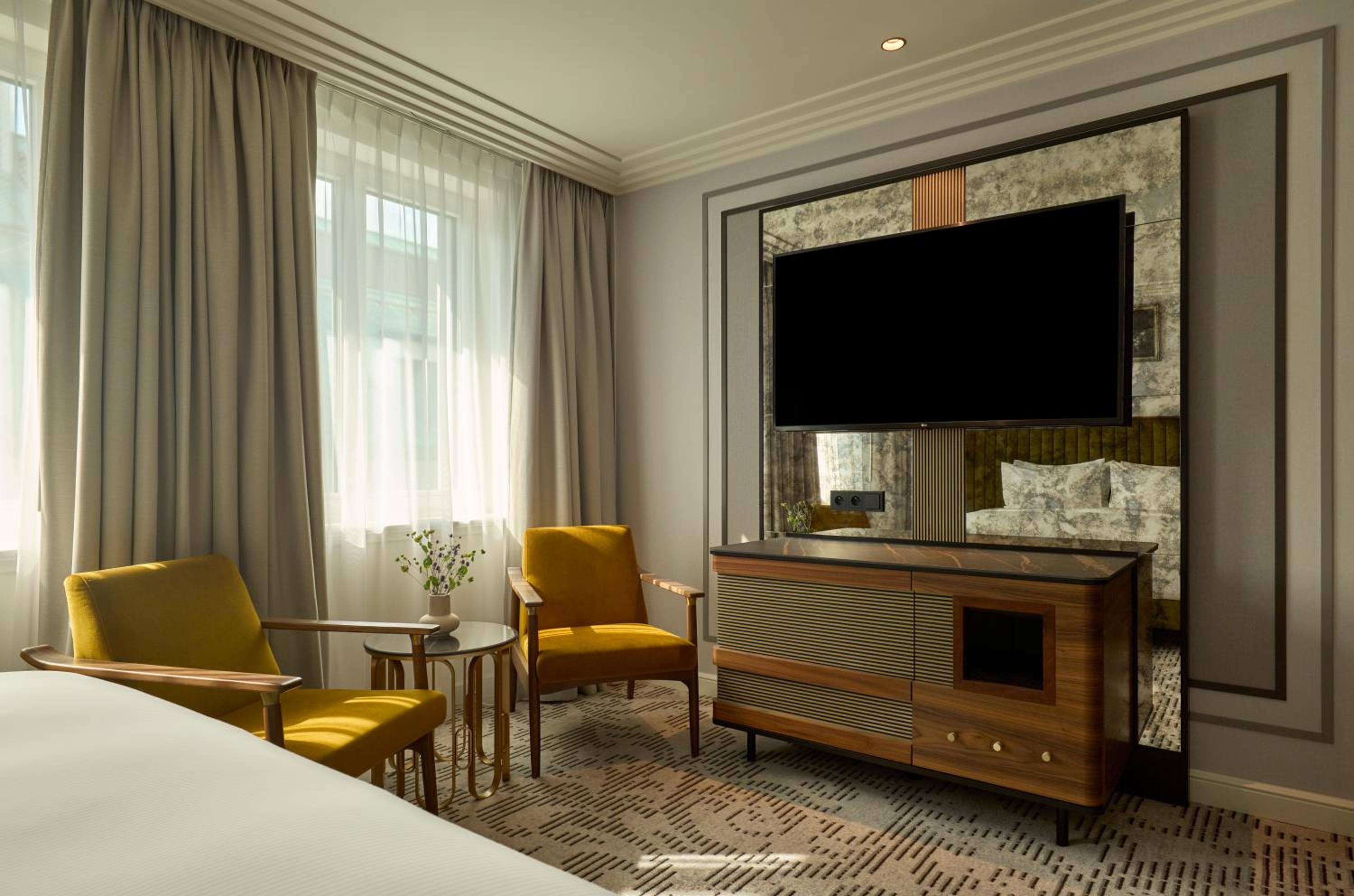 Double Room with Two Double Beds - Courtyard - Photo 6