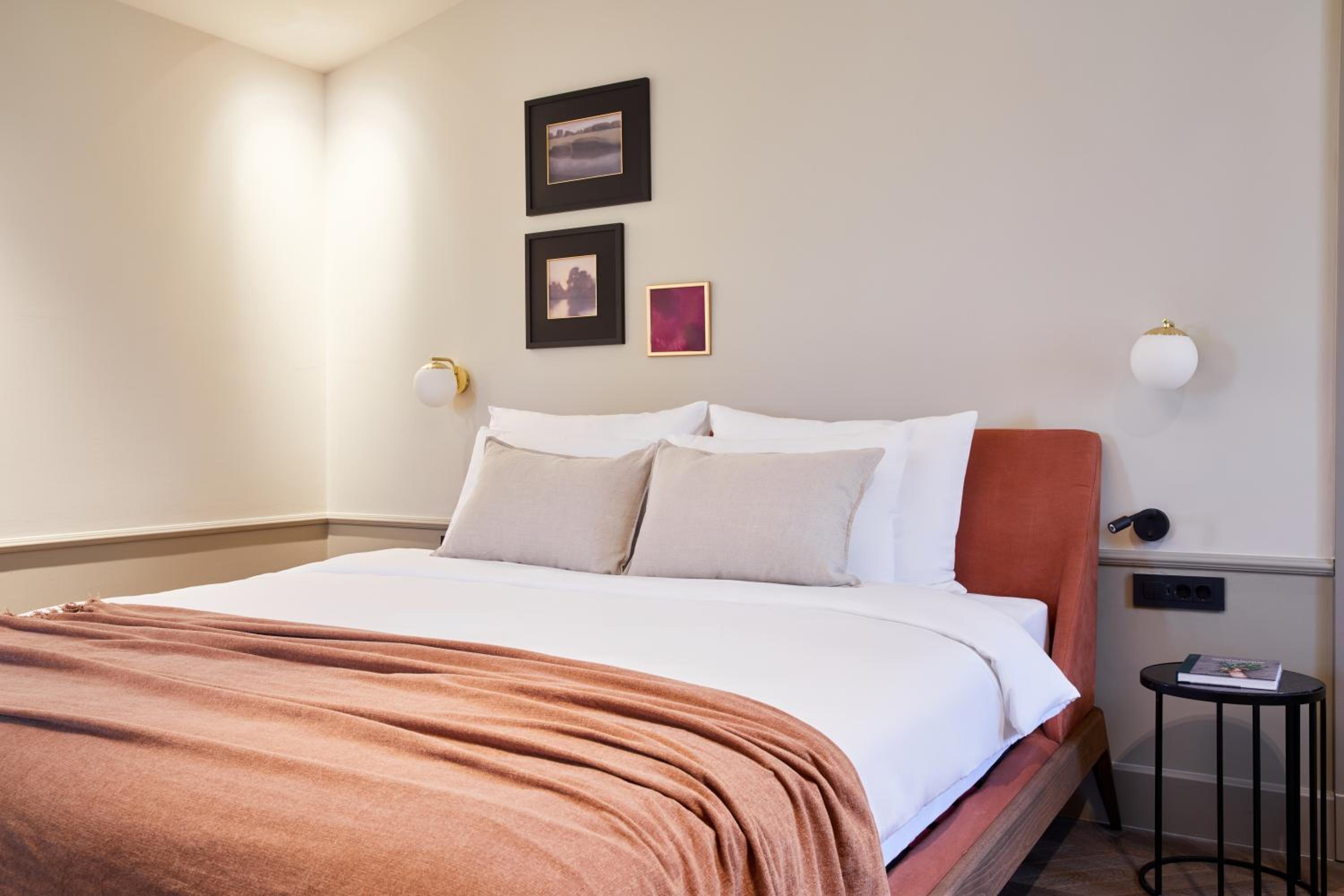 Deluxe Double Room with Sea View - Photo 4