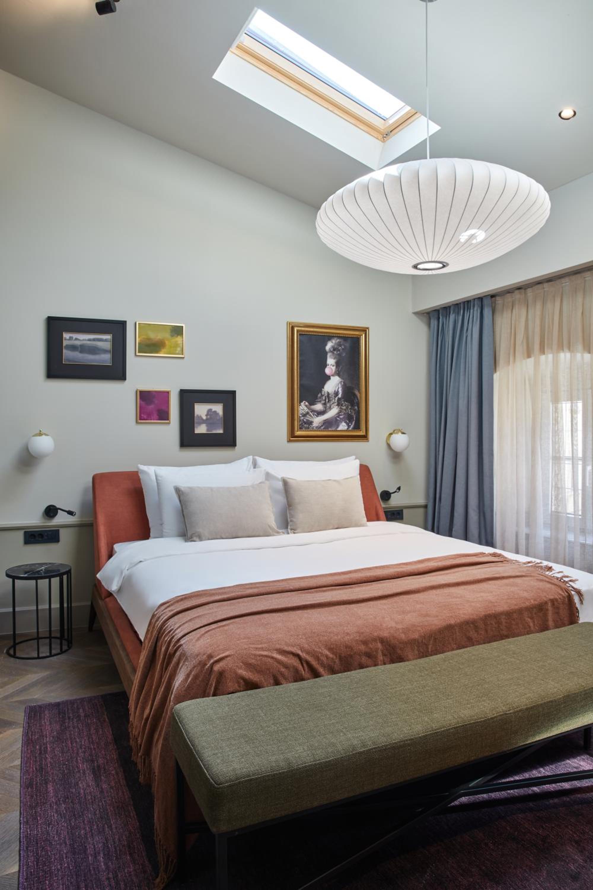 Executive Suite - Photo 7