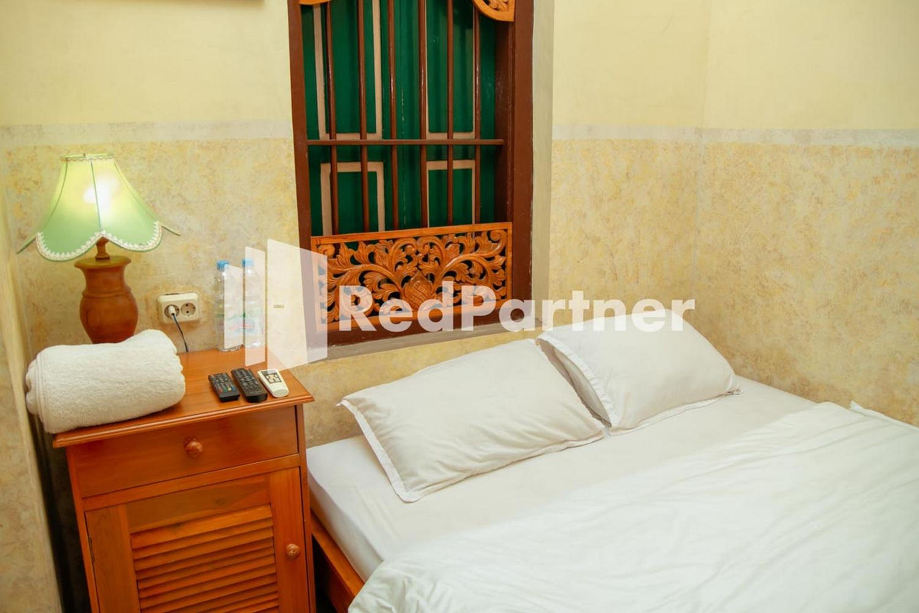 Standard Double Room - Photo 13