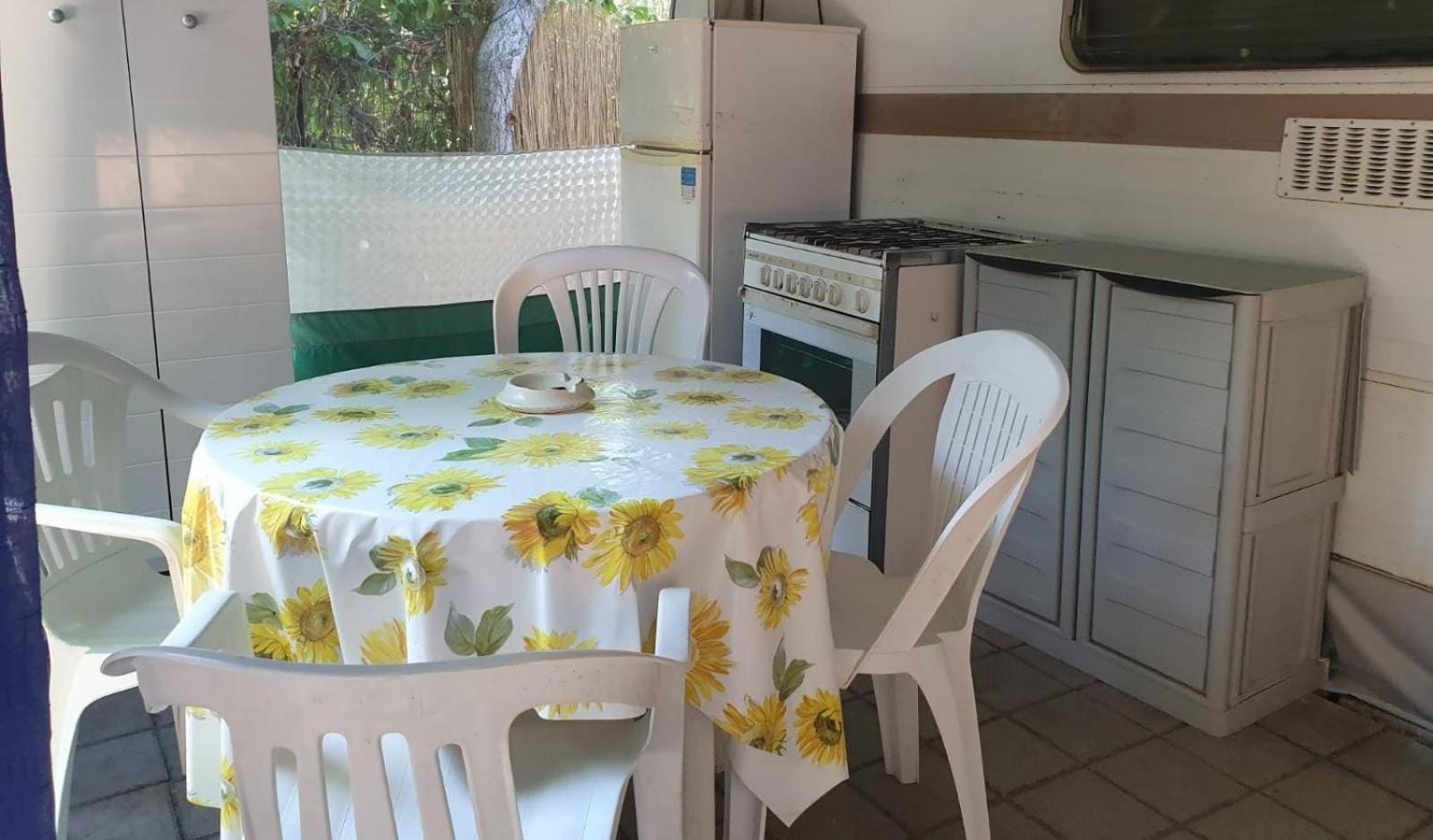 Caravan photo 2