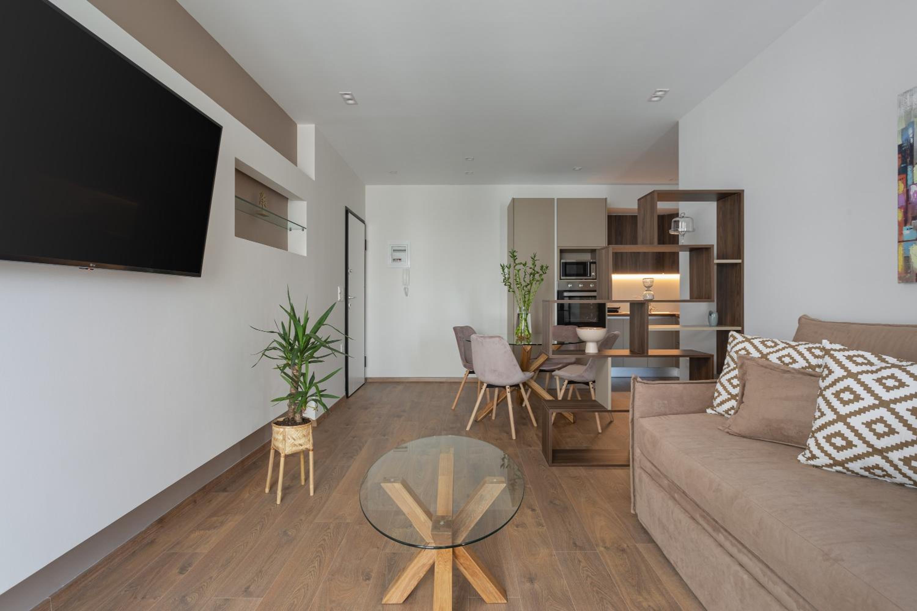 One-Bedroom Apartment