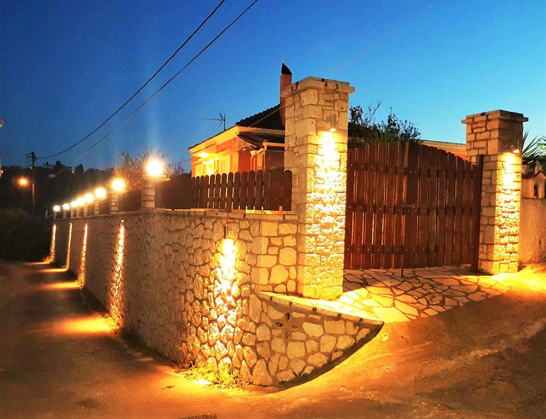 Three-Bedroom Villa photo 2