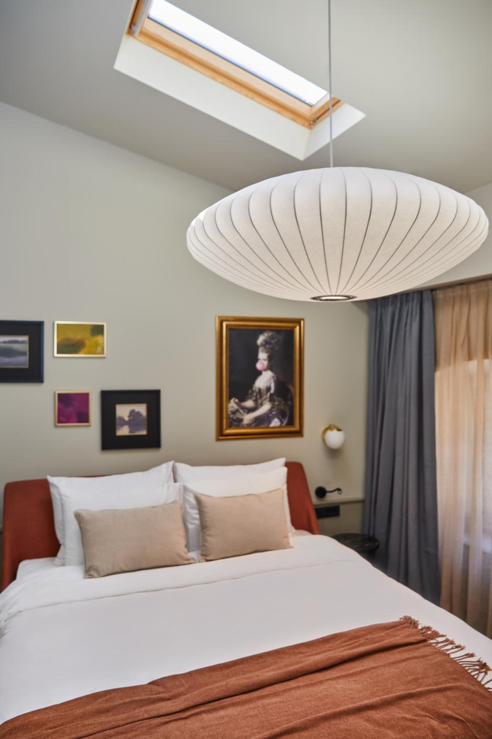 Executive Suite - Photo 4