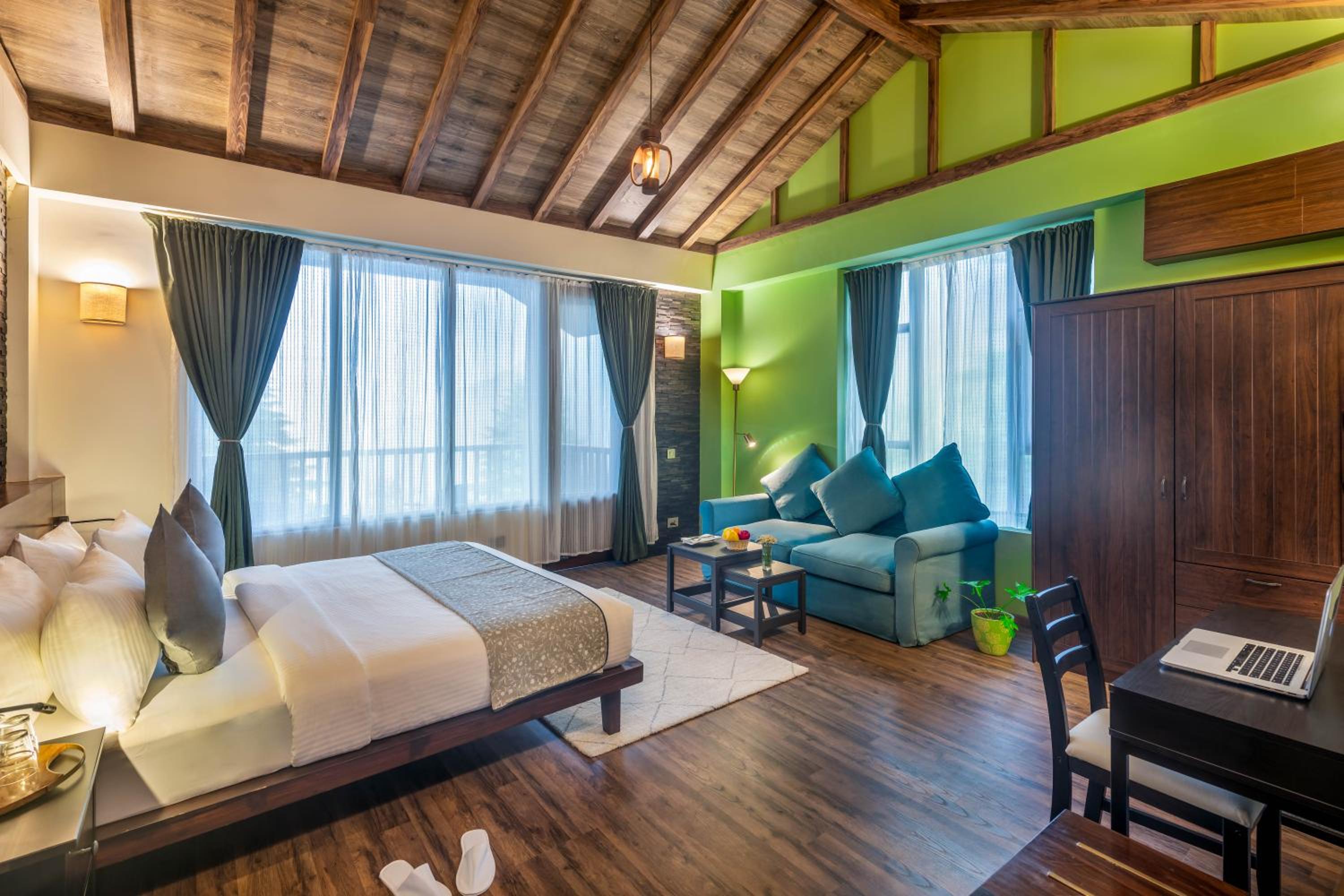 King Room with Balcony photo 3