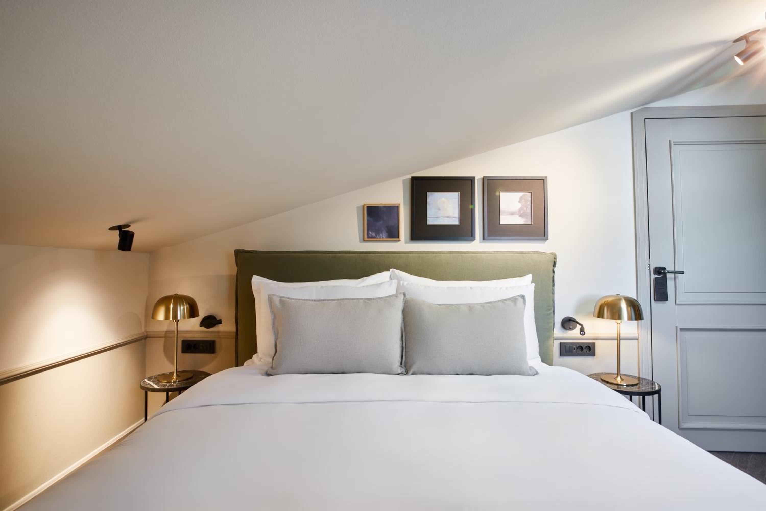 Double Room with Balcony and Sea View - Photo 4