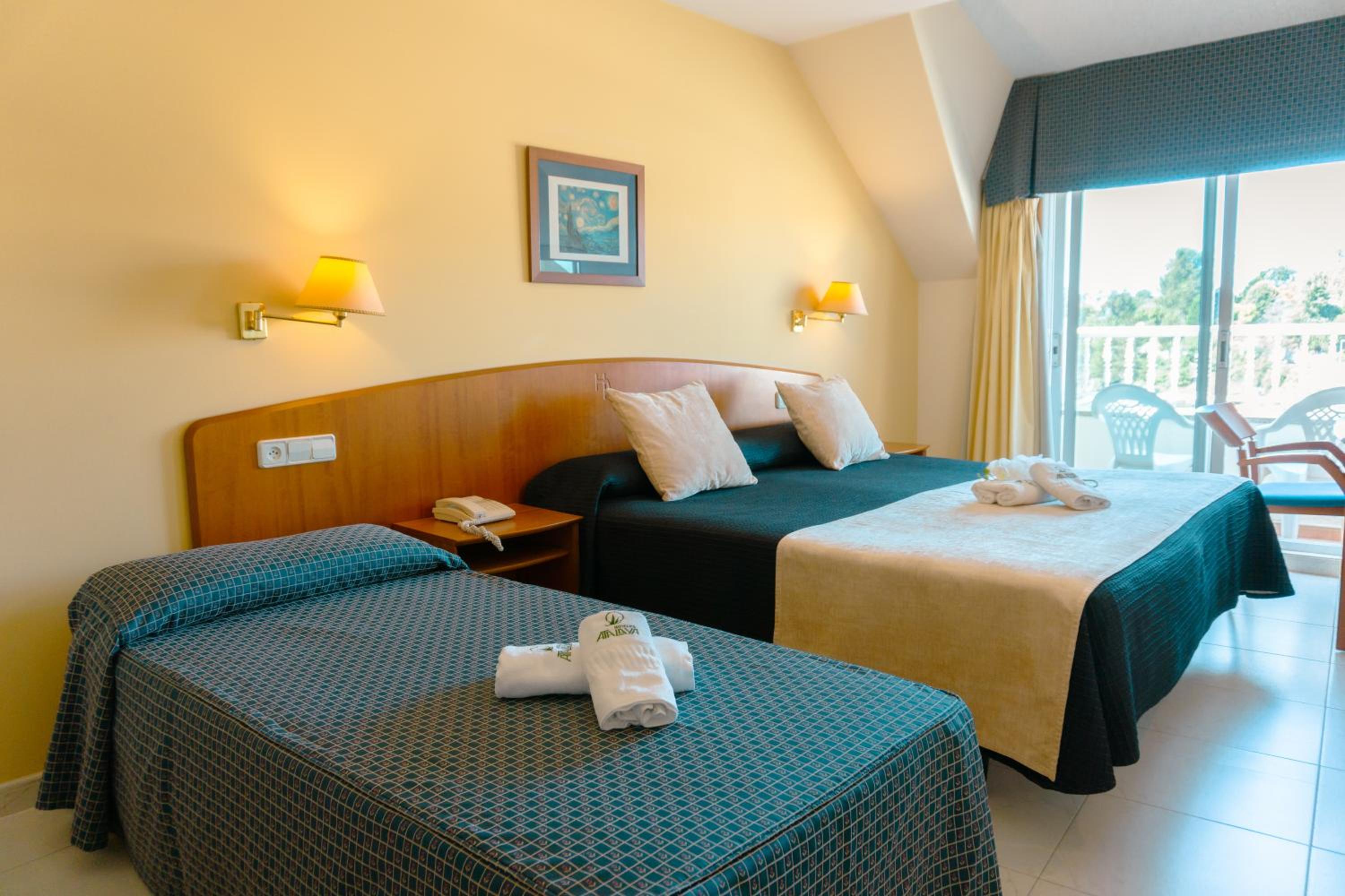 Triple Room with Sea View photo 2