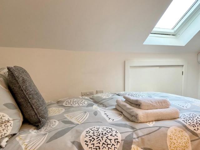 Single Room with Shared Bathroom photo 1