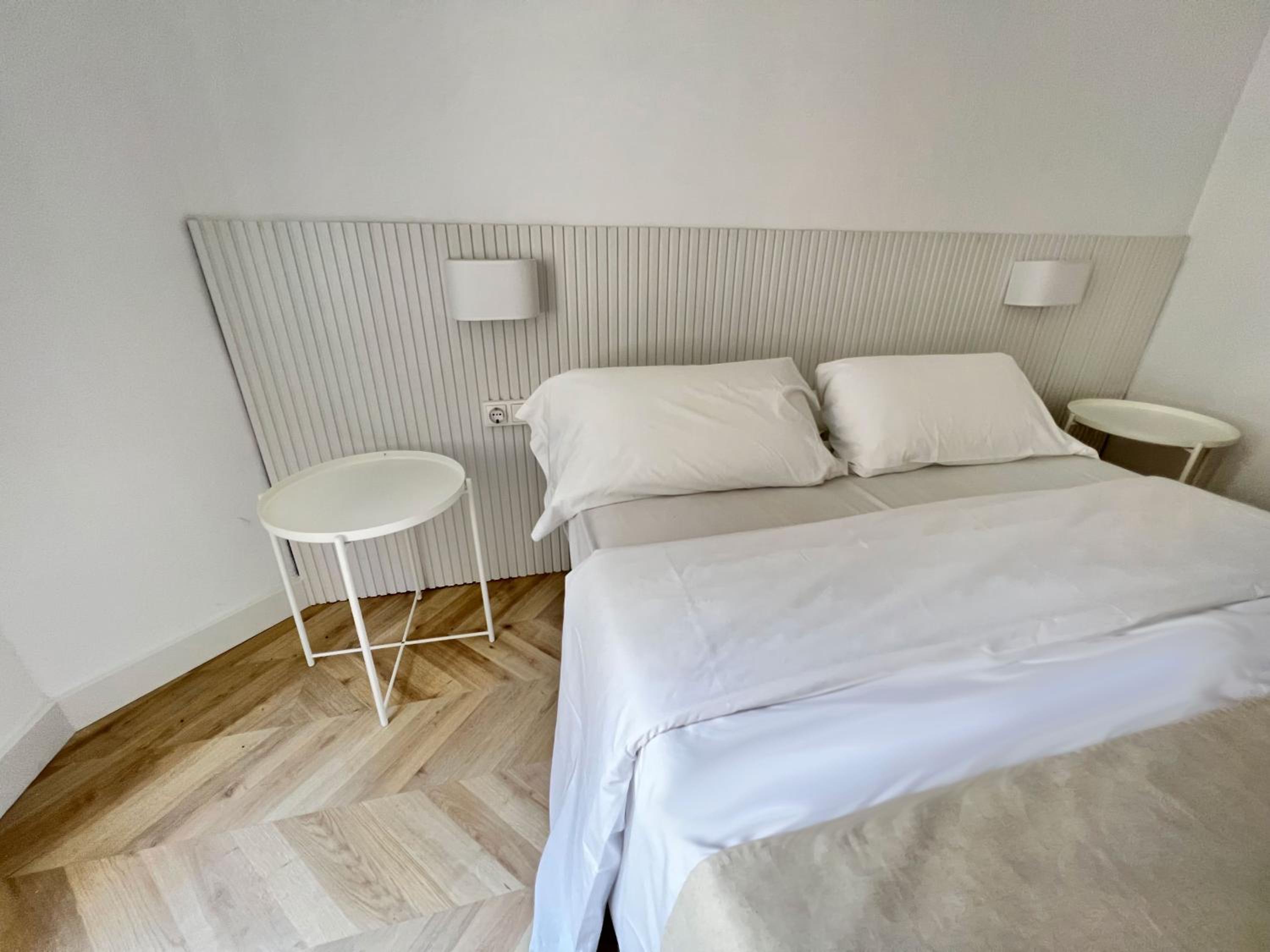 Standard Double Room with Shared Bathroom photo 3