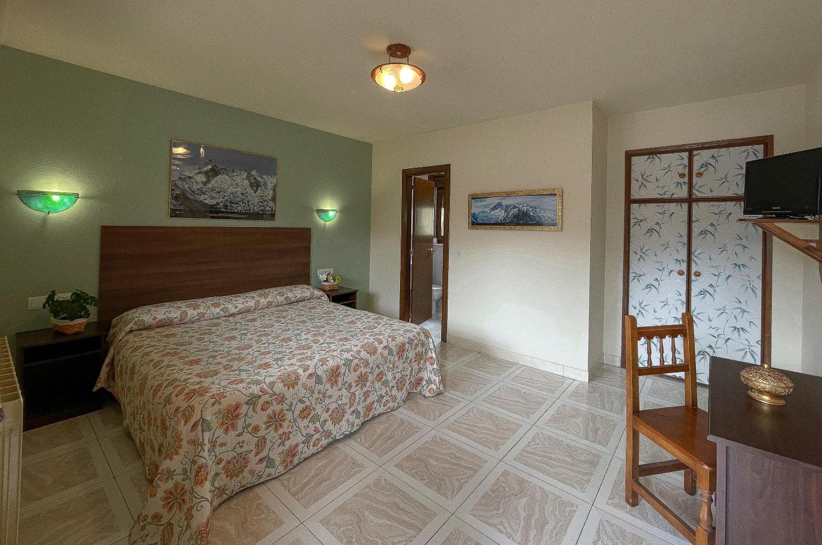 Double Room - Photo 1
