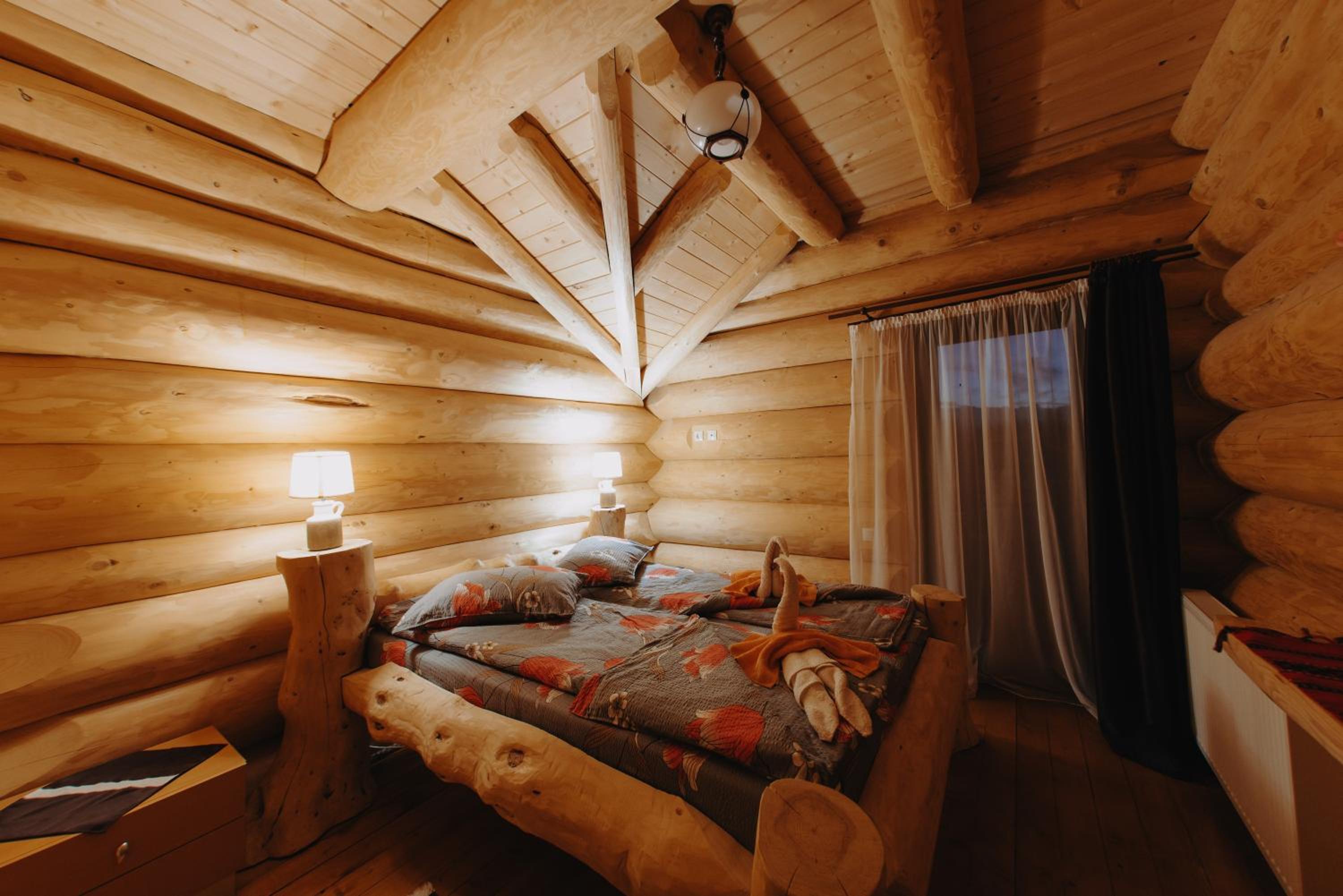 Seven-Bedroom House photo 1