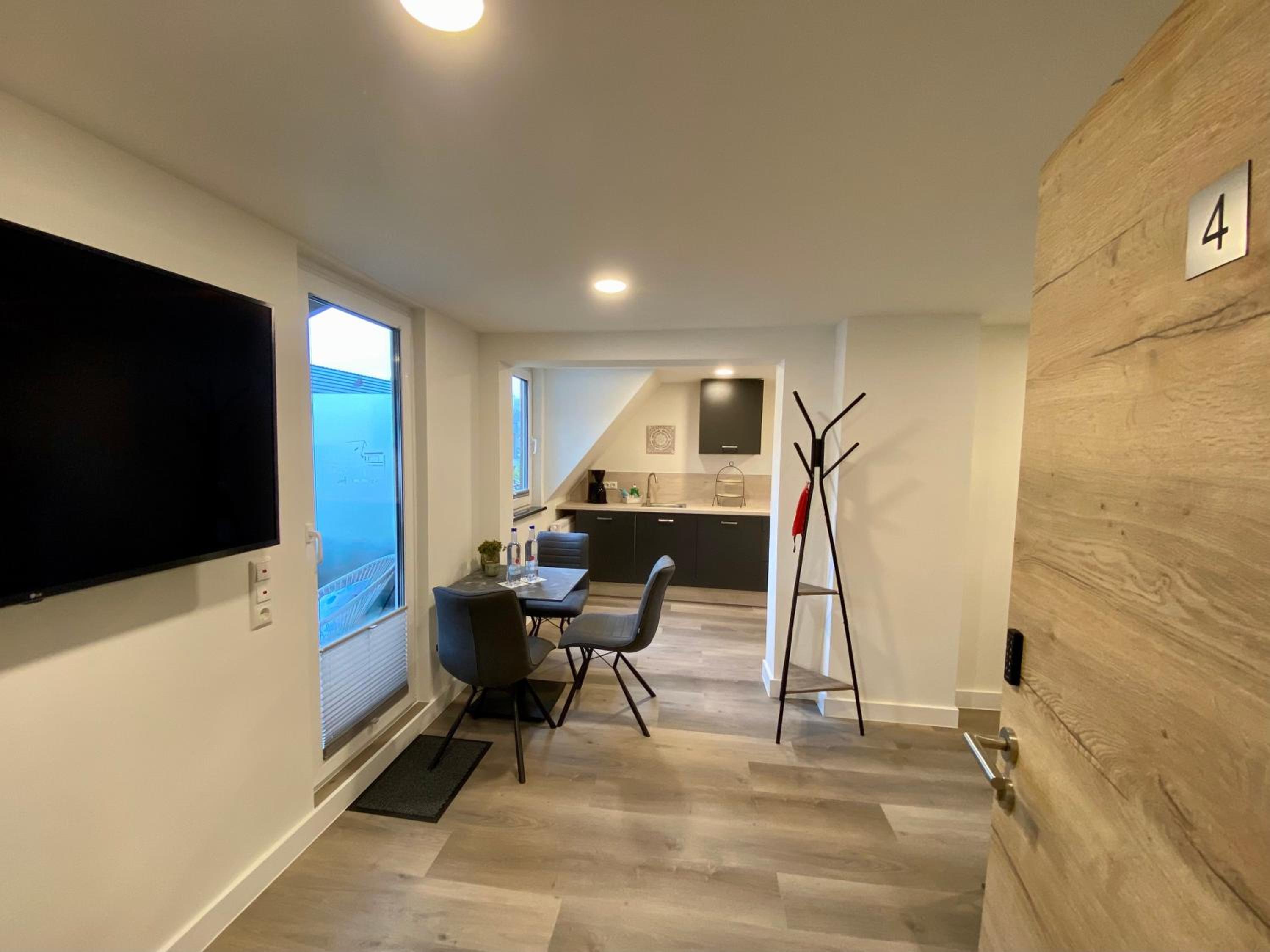Apartment 4 with Balcony