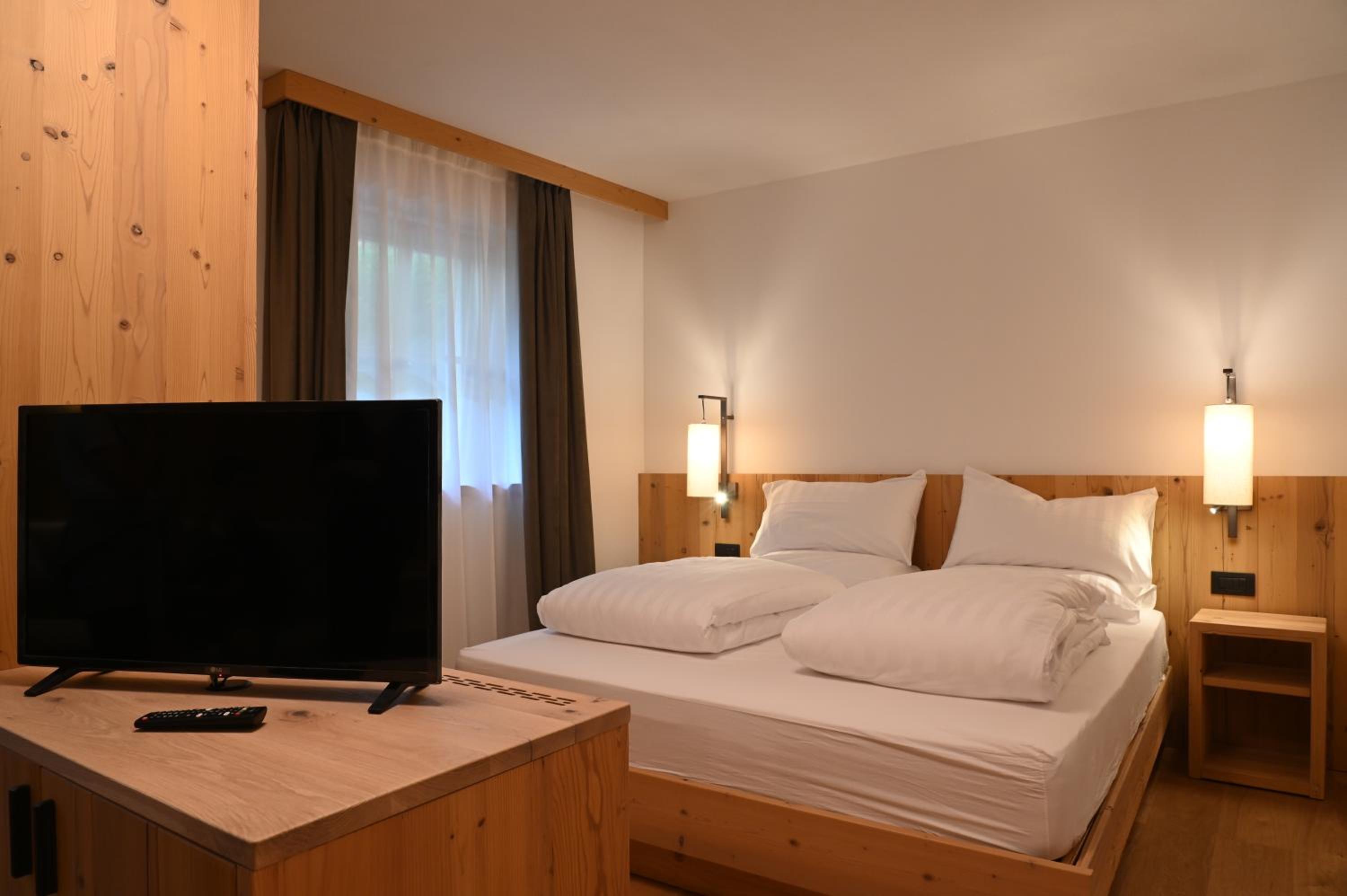 Junior Suite with Balcony photo 3
