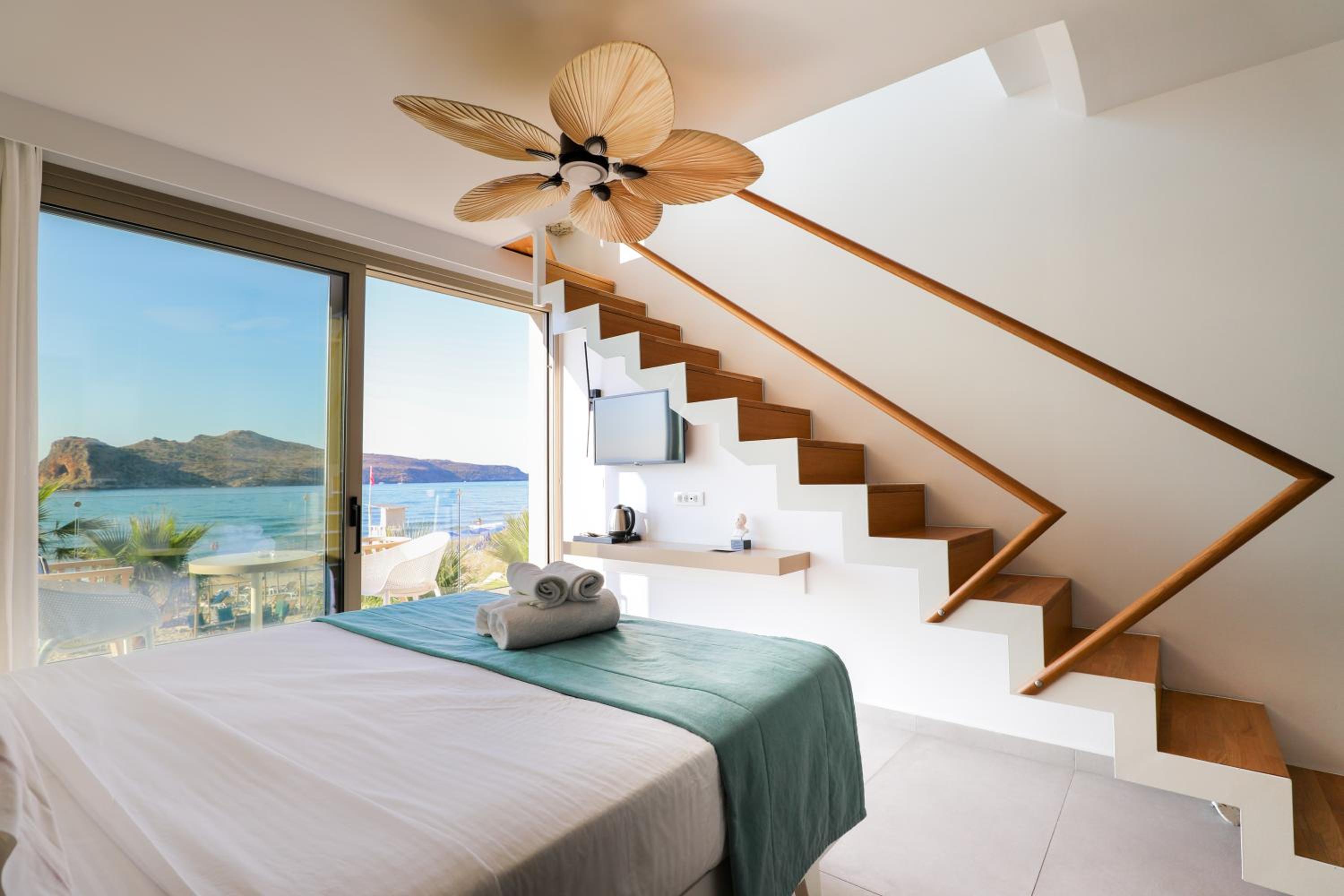 Two Room Sea Front Maisonette, 1st & 2nd Floor