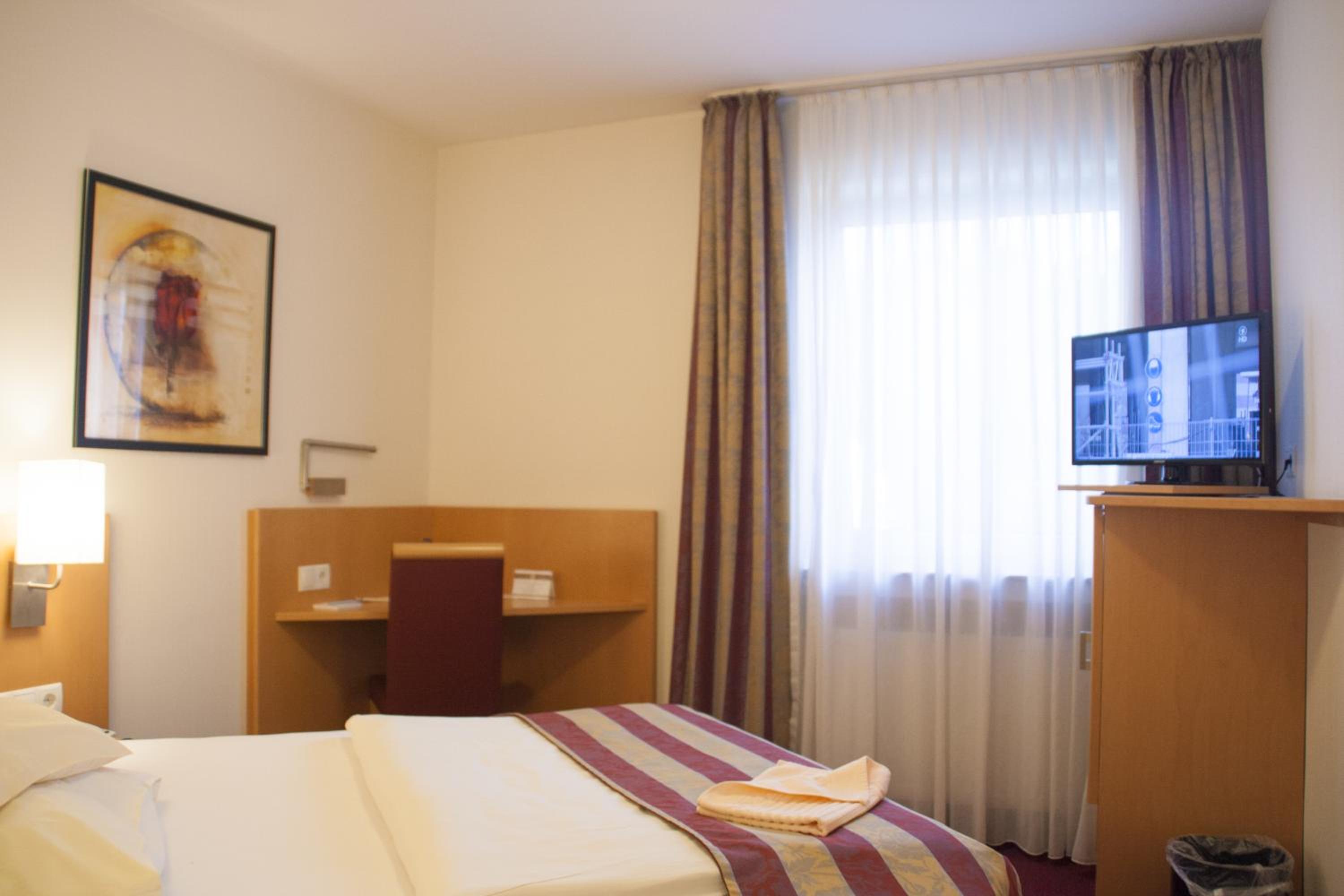 Business Single Room photo 3