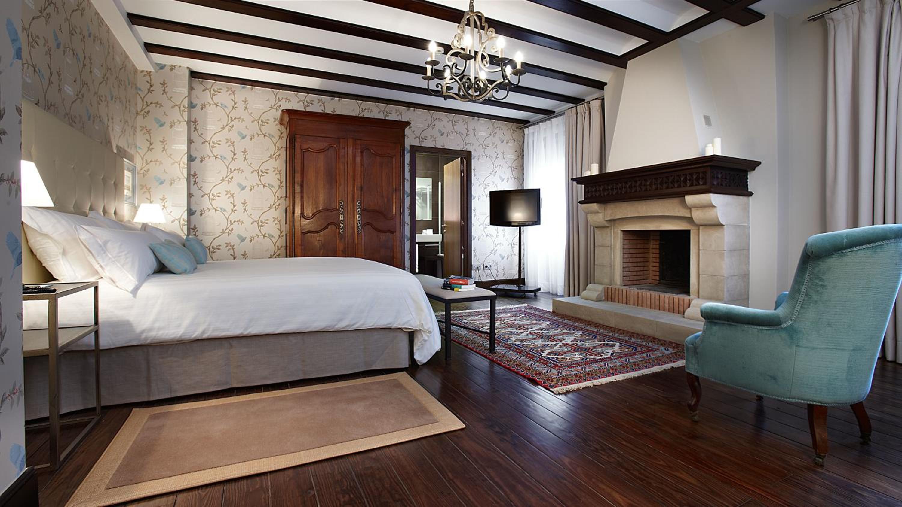Superior Triple Room (2 Adults + 1 Child) photo 3