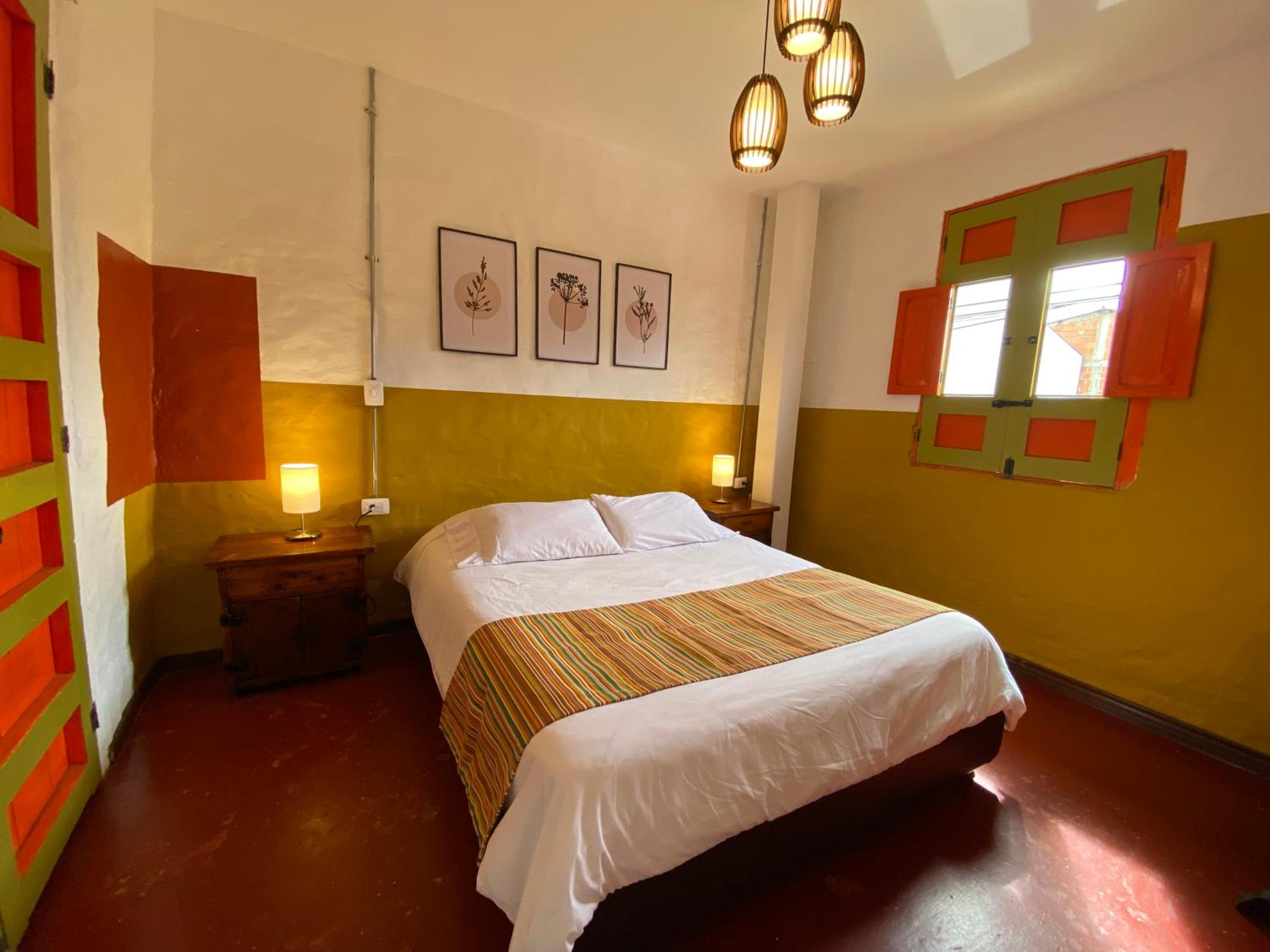 Premium Single Room with Mountain Views