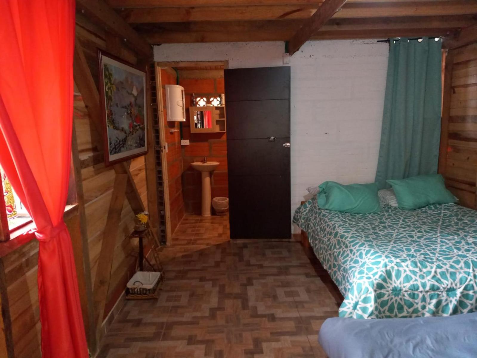 Standard Twin Room with Mountain View photo 1