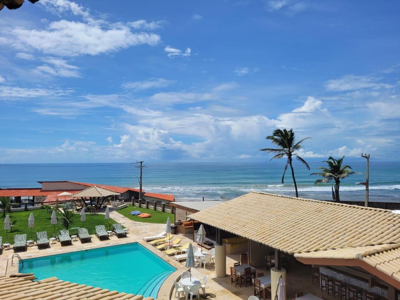 Double Room with Balcony and Sea View - Photo 4