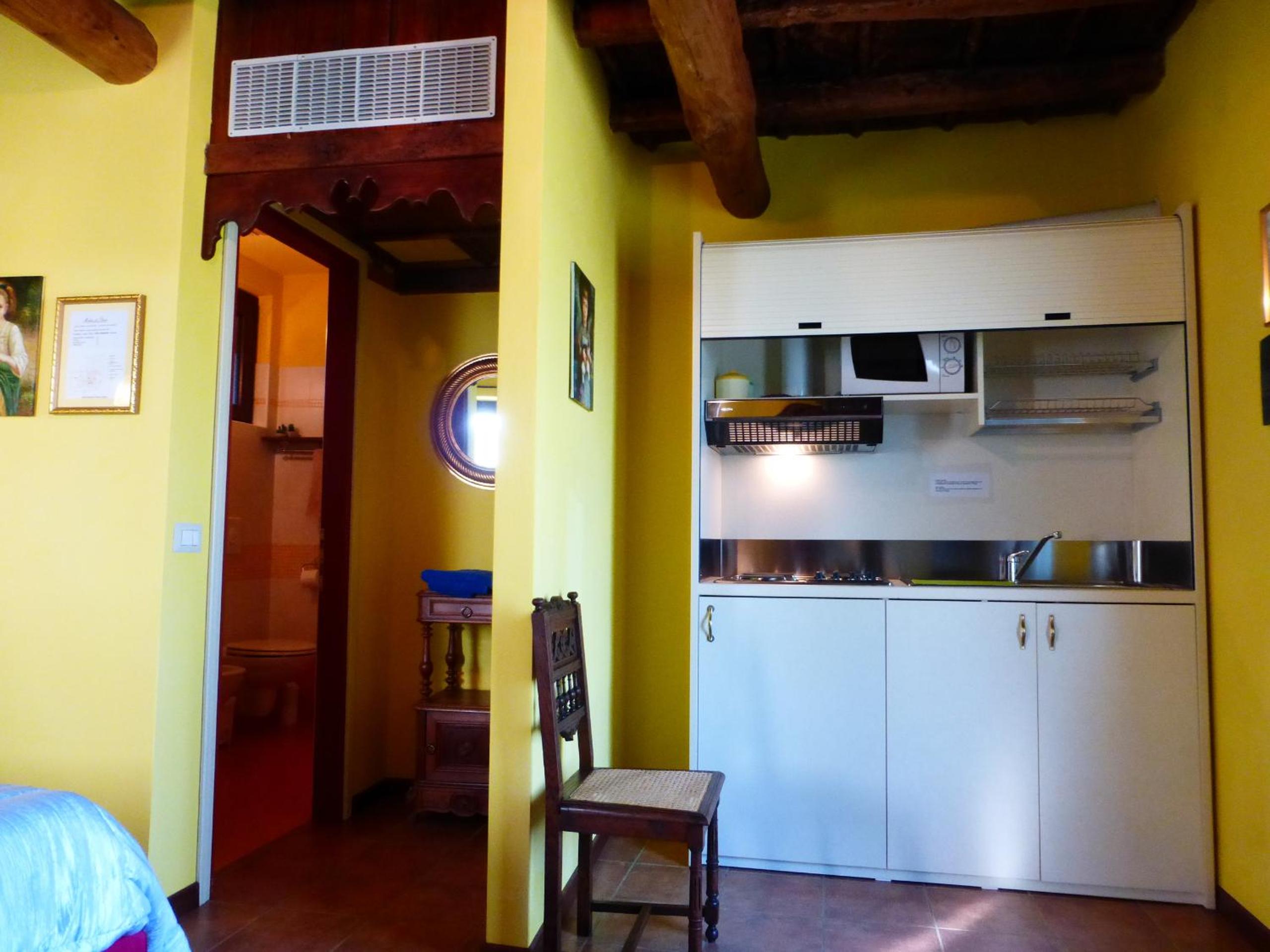 Double Room - Photo 5
