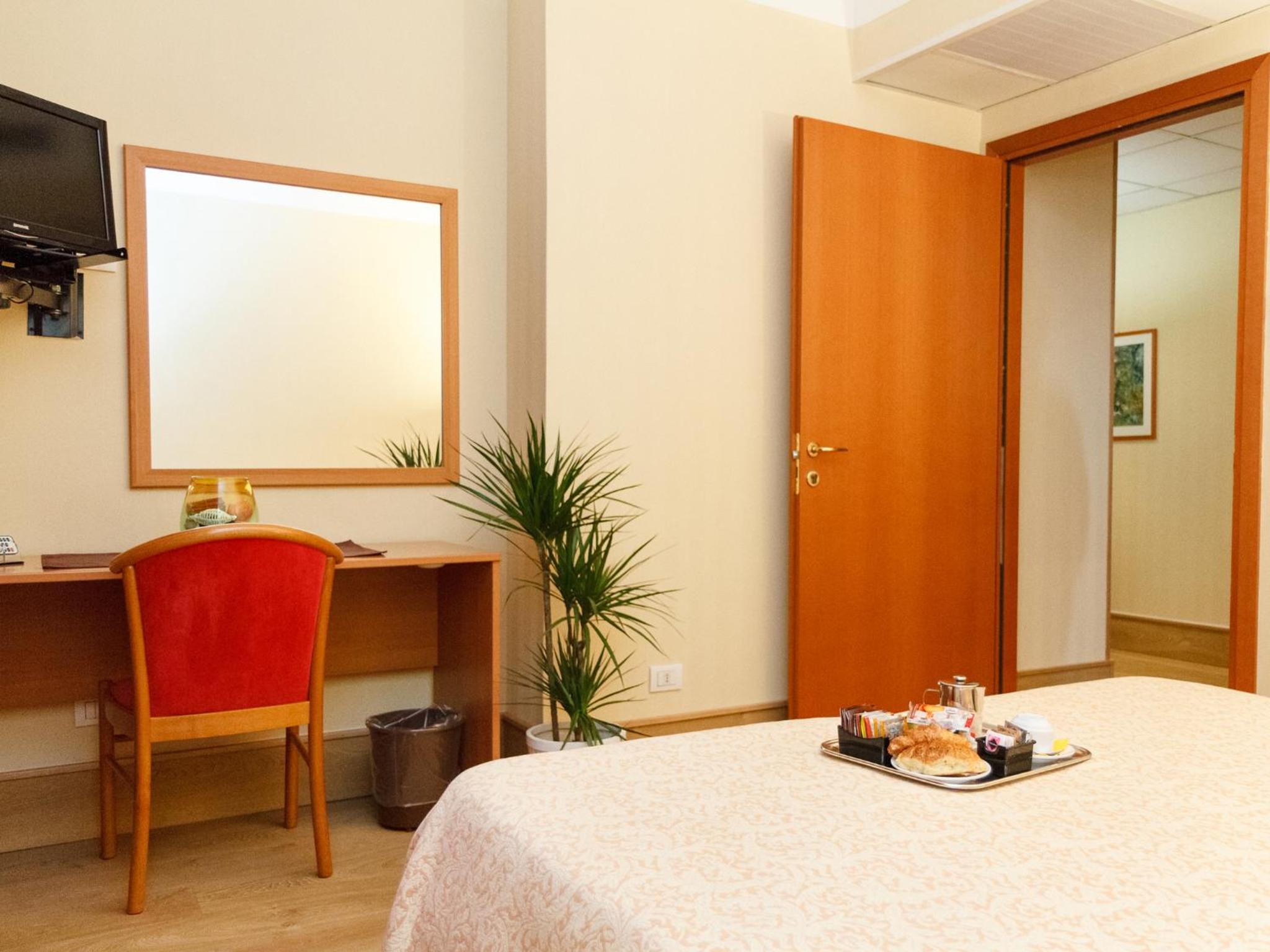 Basic Quadruple Room - Photo 1