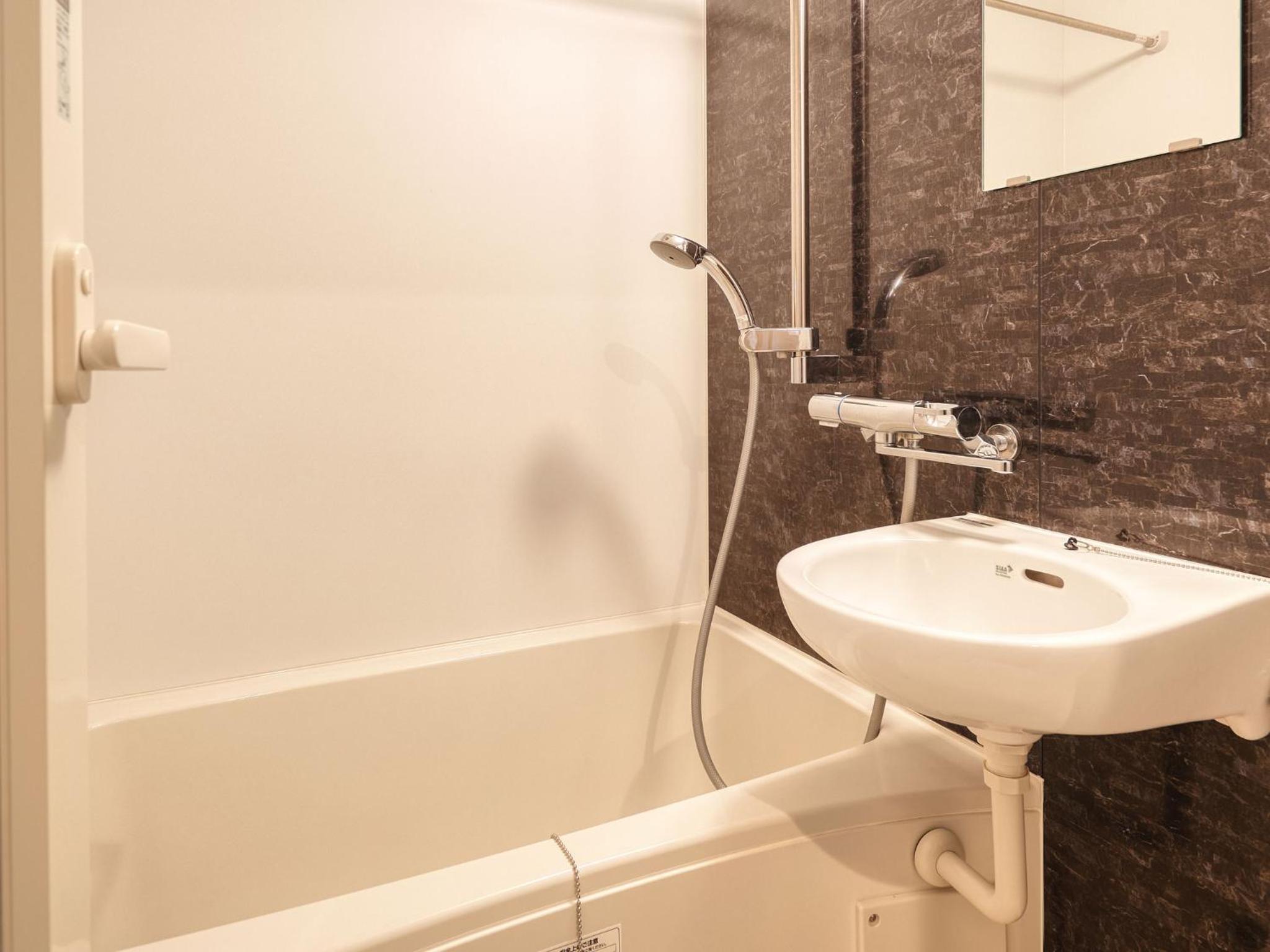 Double Room - Photo 13