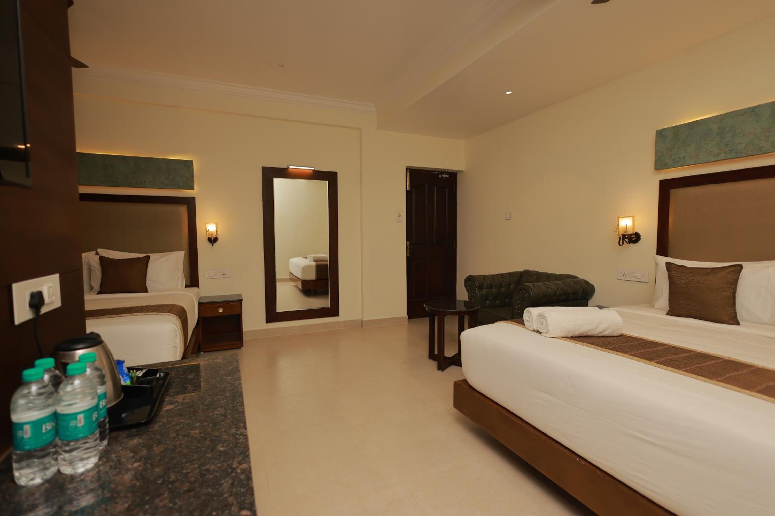 Superior Quadruple Room photo 3