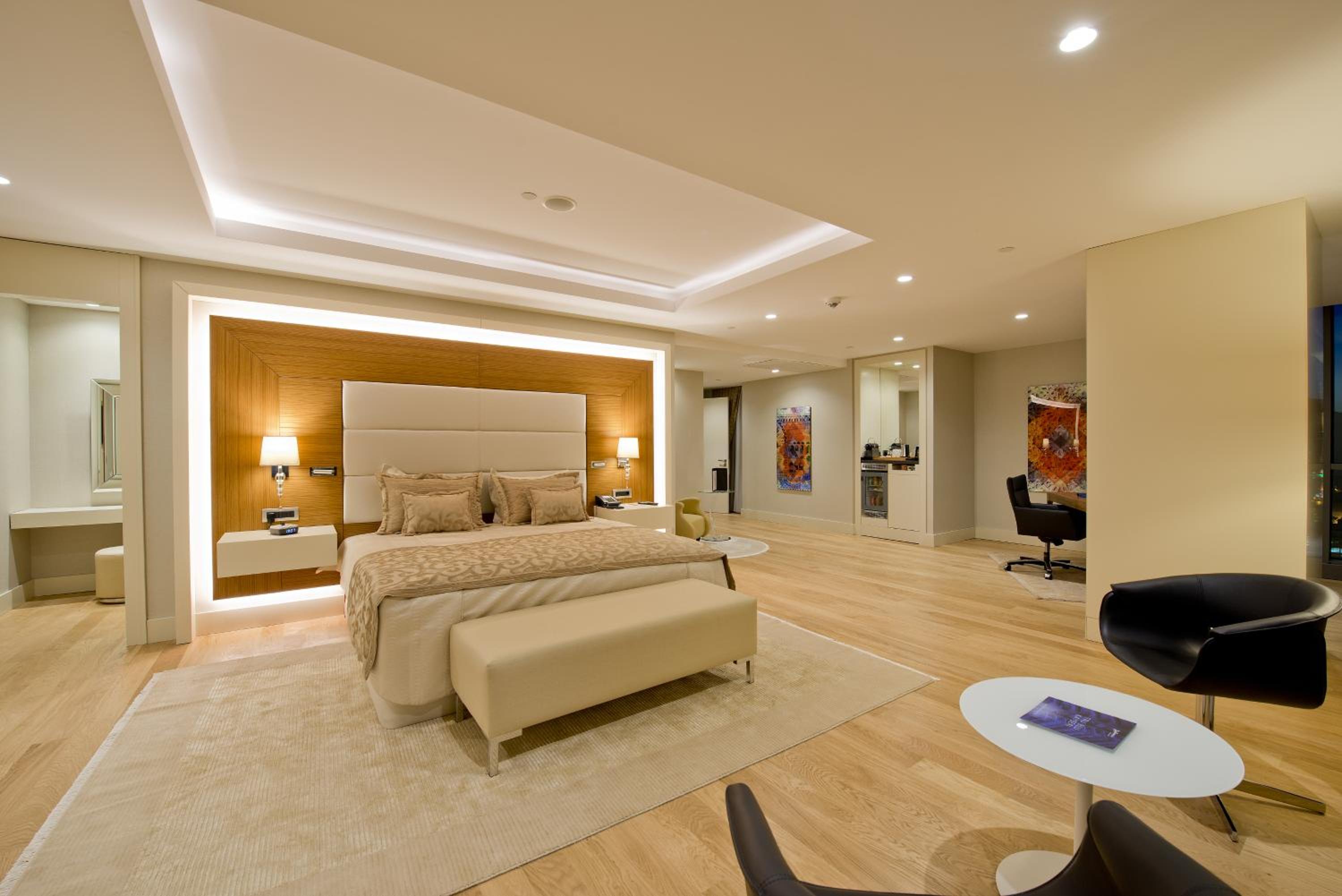 Presidential Suite photo 2