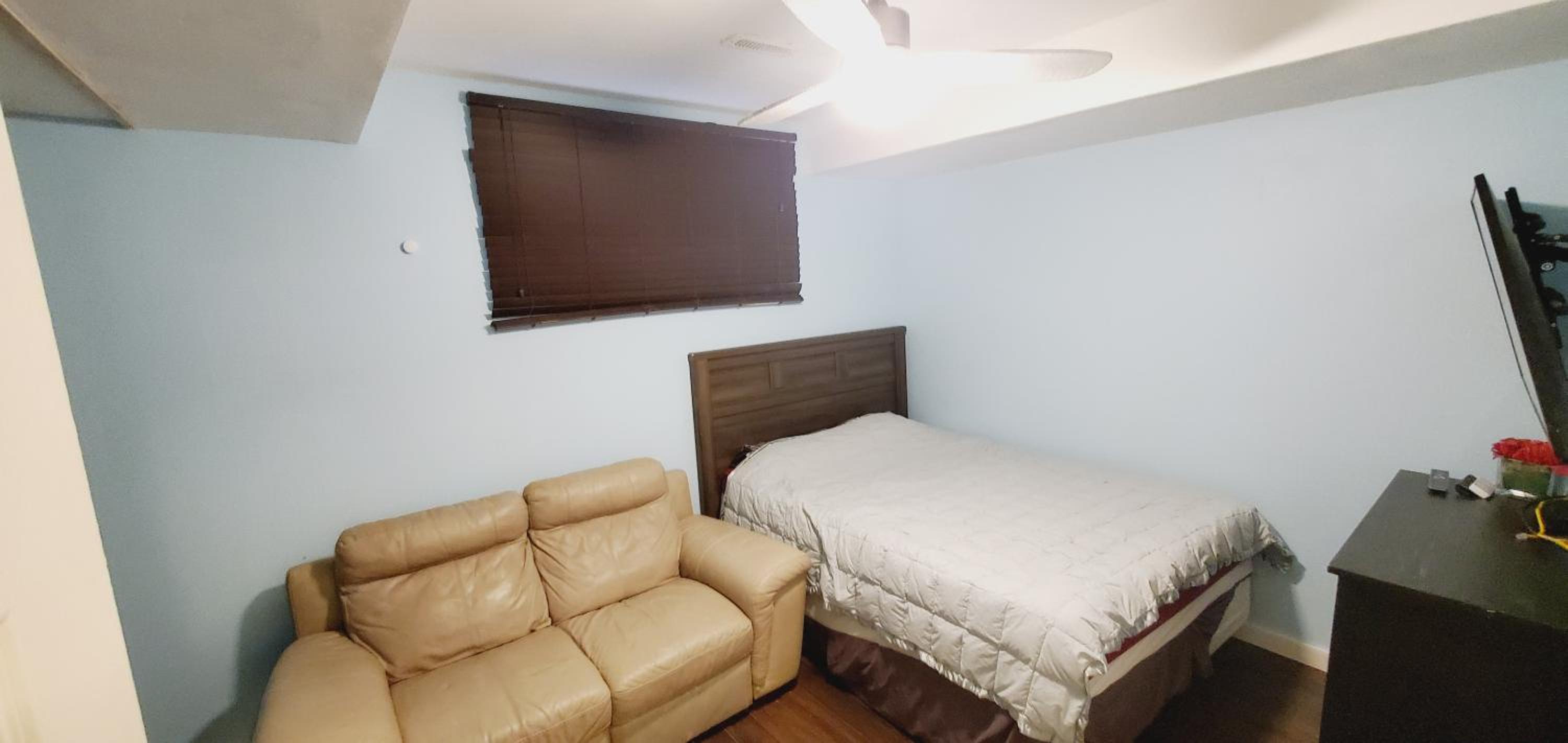 Studio Apartment photo 1