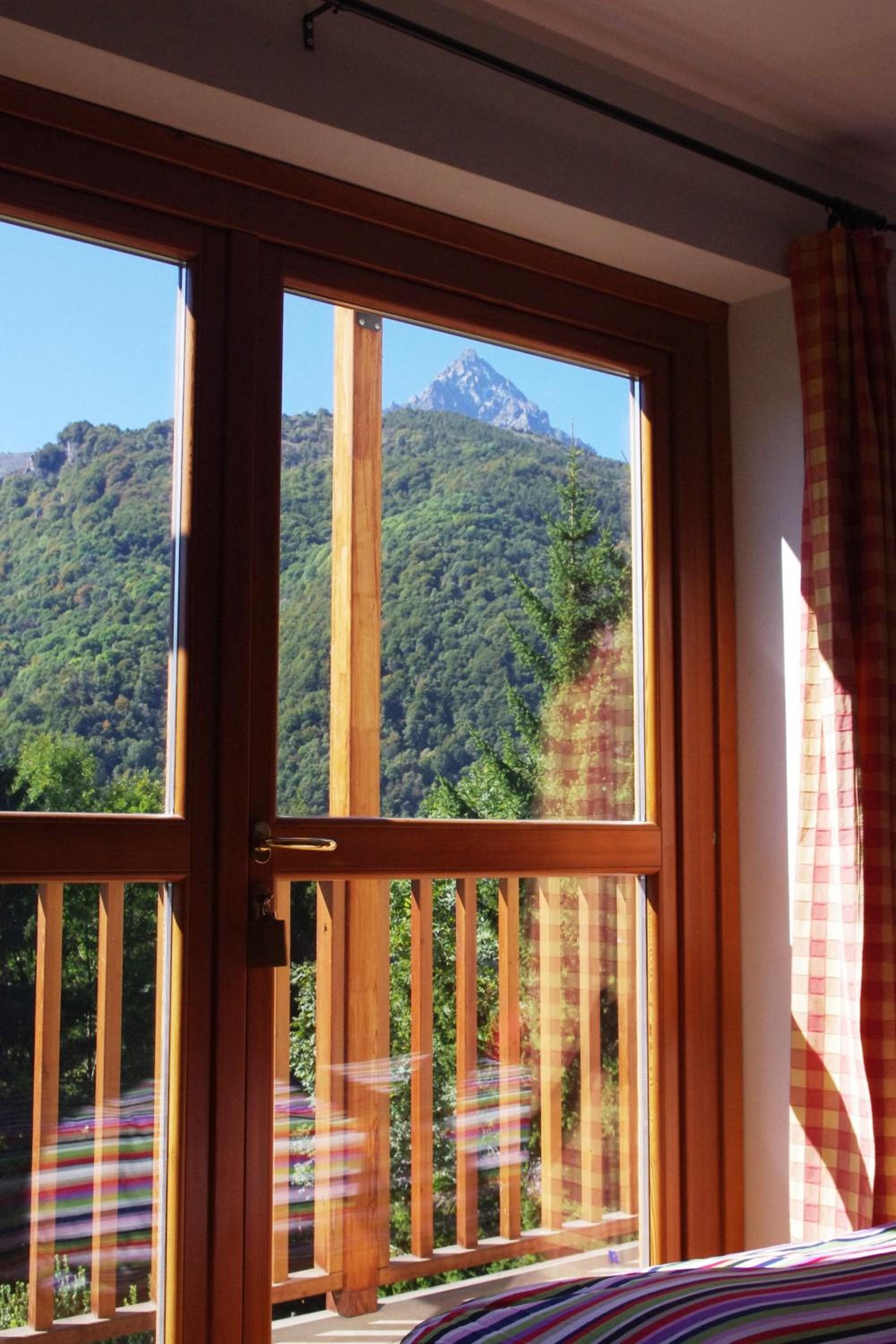 Quadruple Room with Mountain View