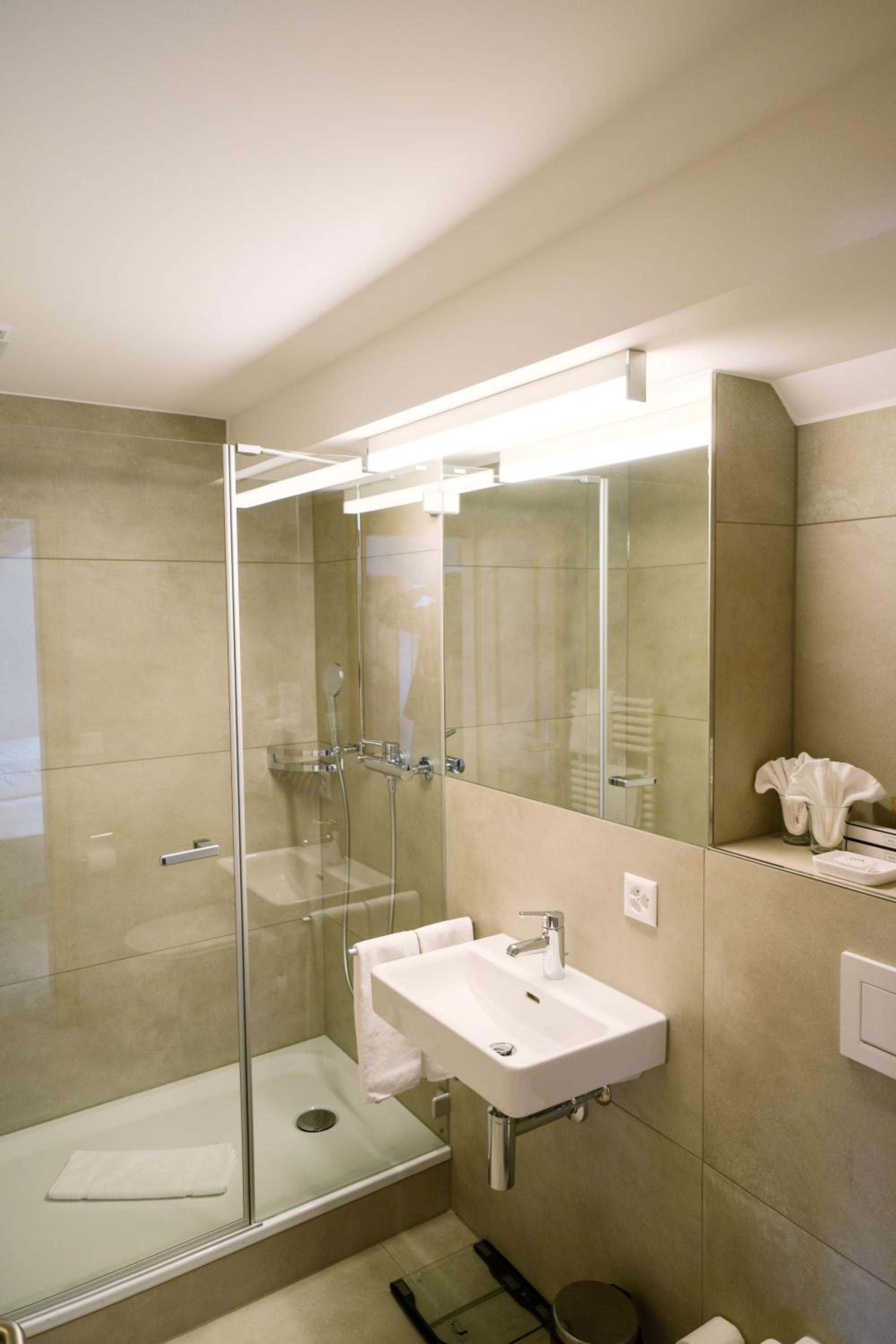 Single Room photo 3
