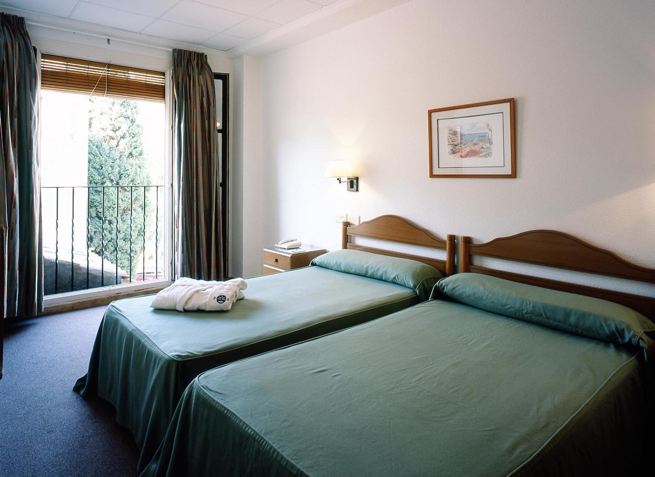 Classic Double or Twin Room with Spa Access photo 2