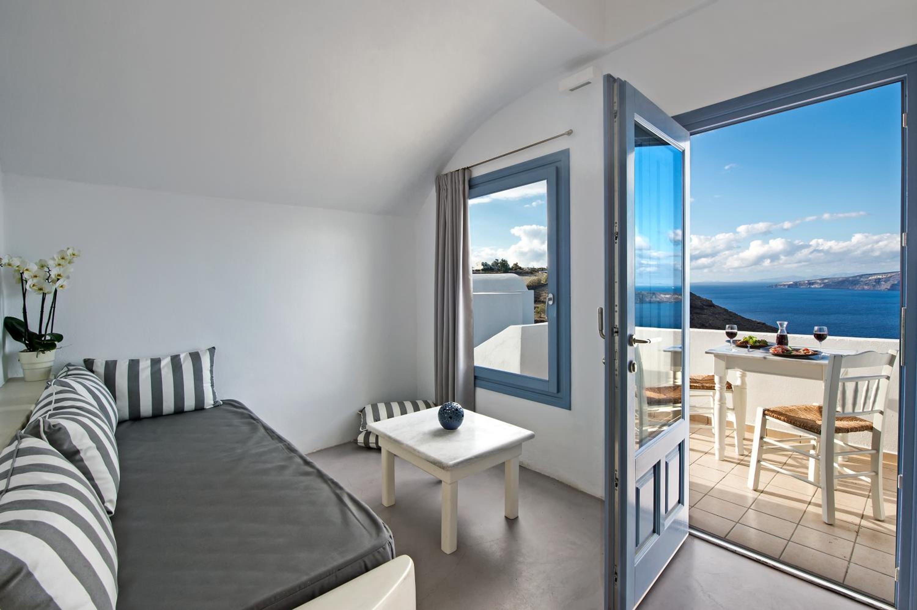 Executive Suite with Panoramic Caldera View - Photo 2