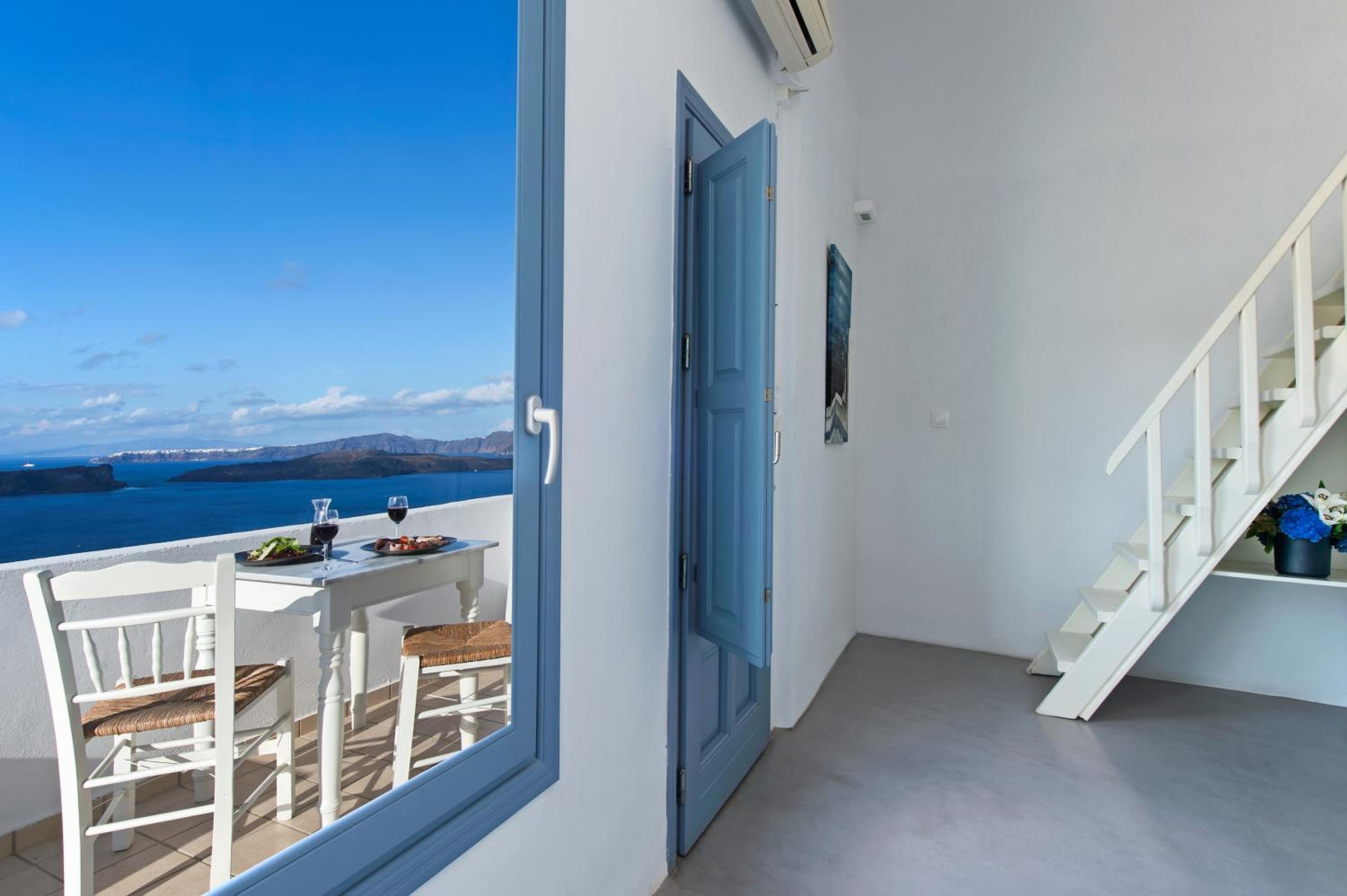 Executive Suite with Panoramic Caldera View - Photo 3