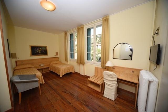 Double or Twin Room photo 1
