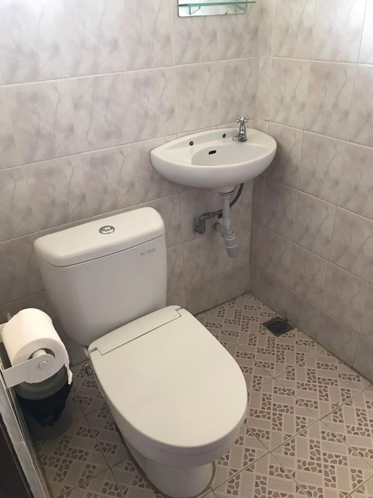 Double Room with Balcony and Sea View - Photo 5