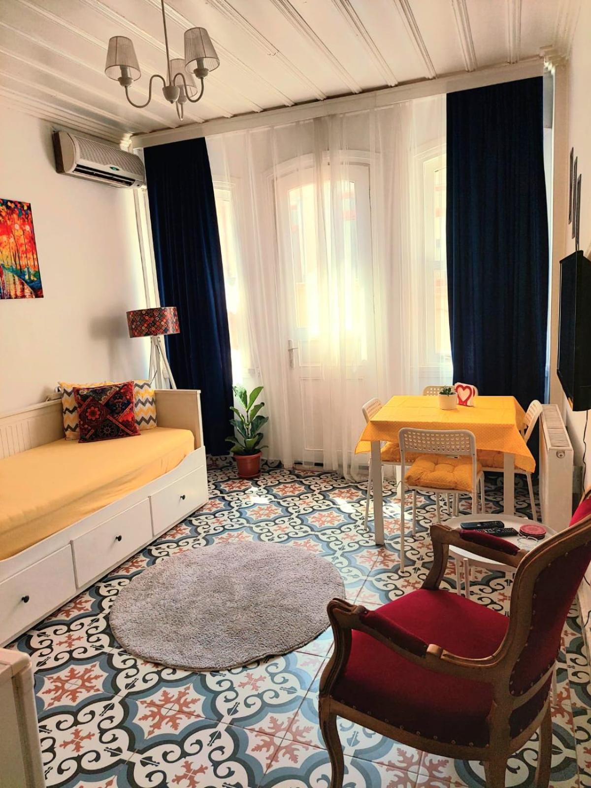 Deluxe Family Room photo 1