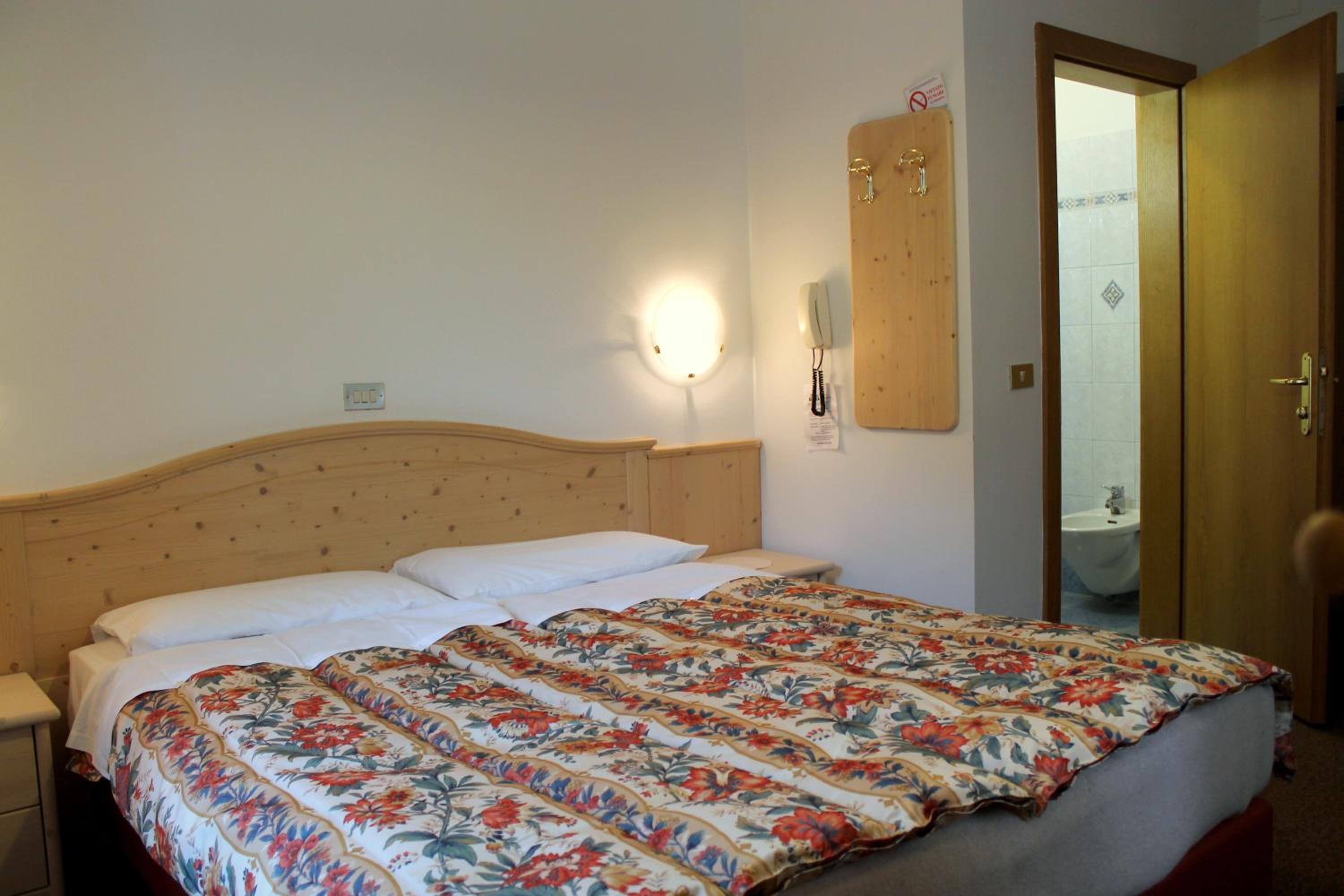 Double or Twin Room photo 1