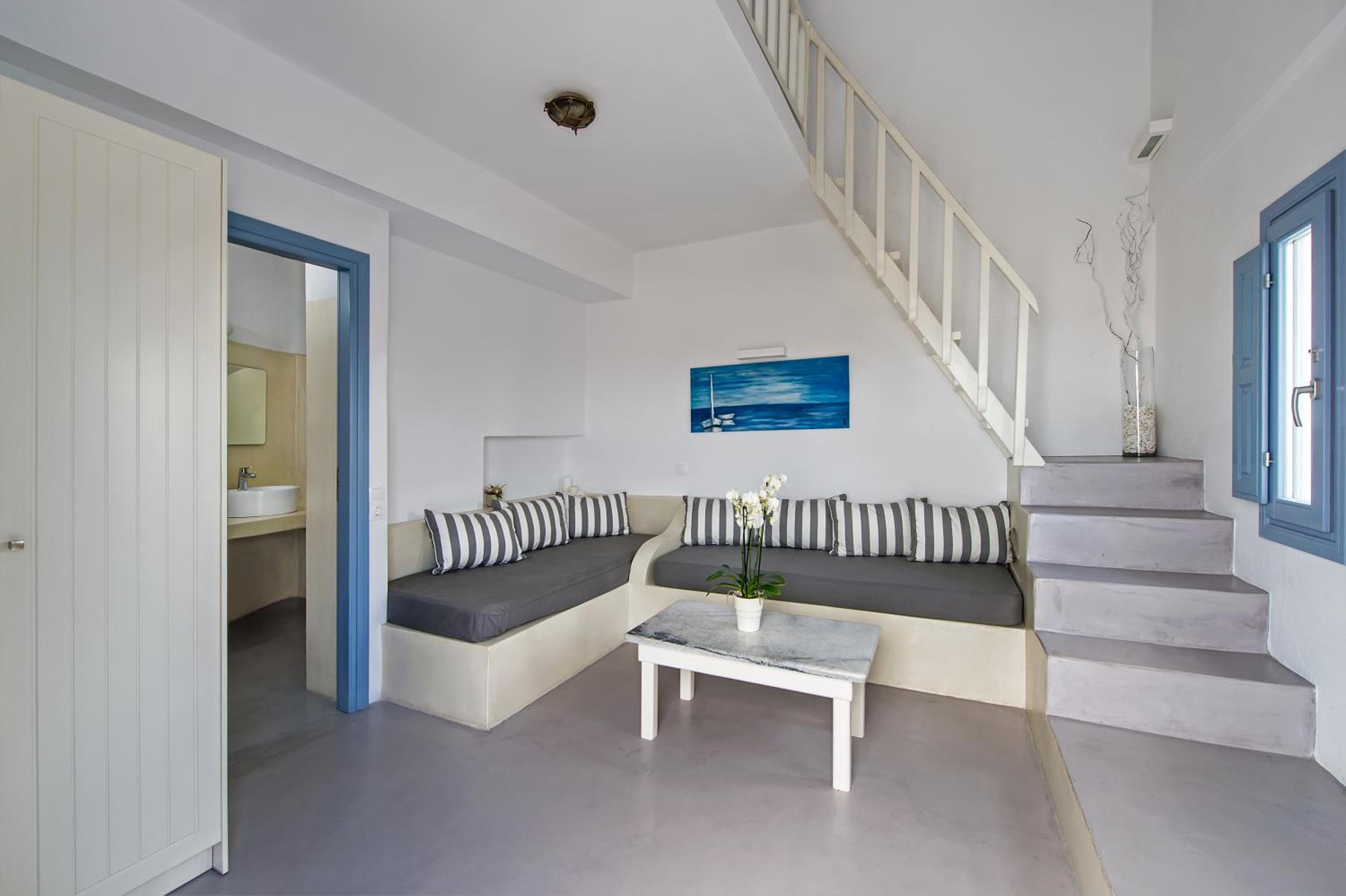 Traditional Suite - Photo 1
