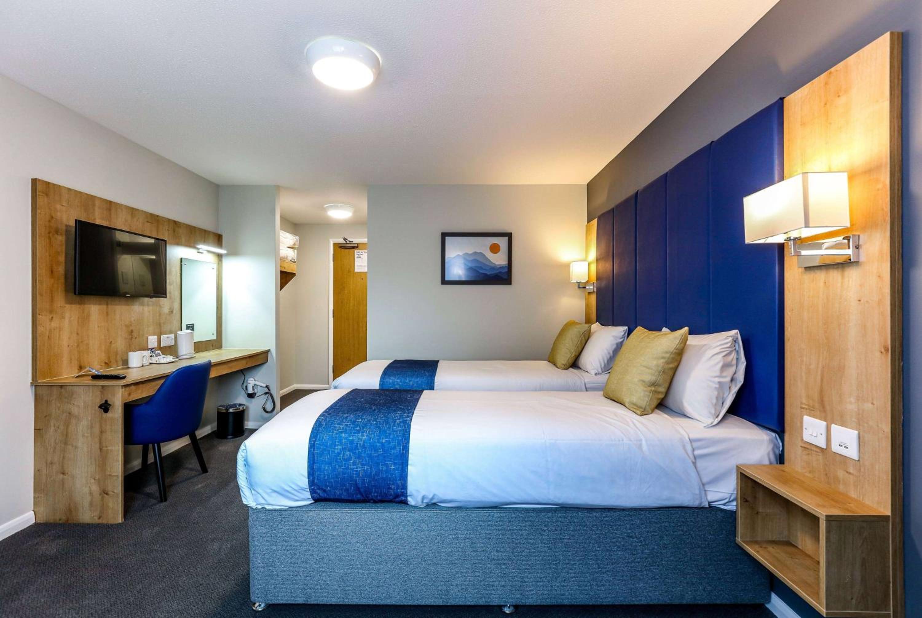 Standard Twin Room photo 2