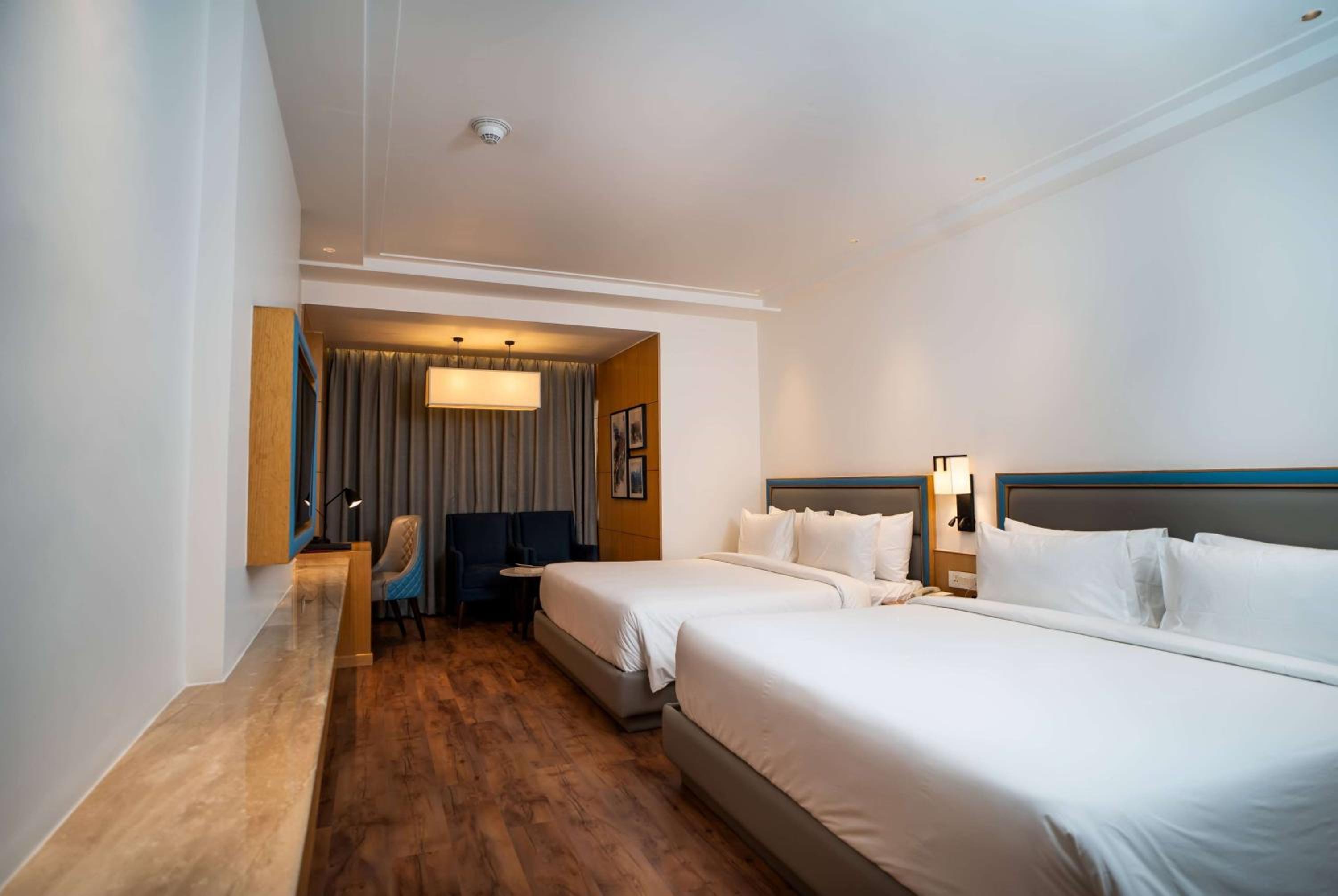 King Room with Two King Beds - Non-Smoking - Photo 1