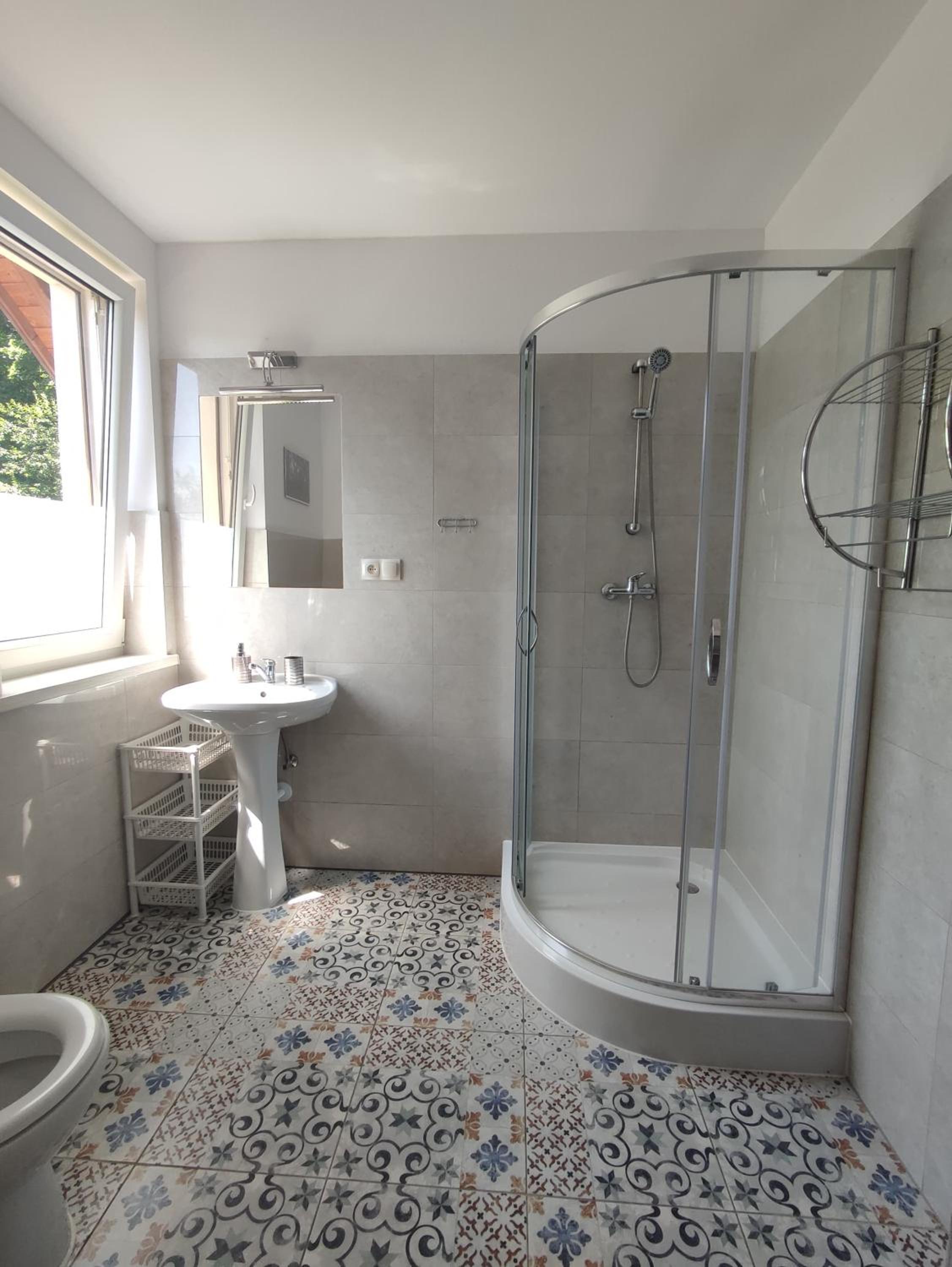 Triple Room with Private Bathroom - Photo 6