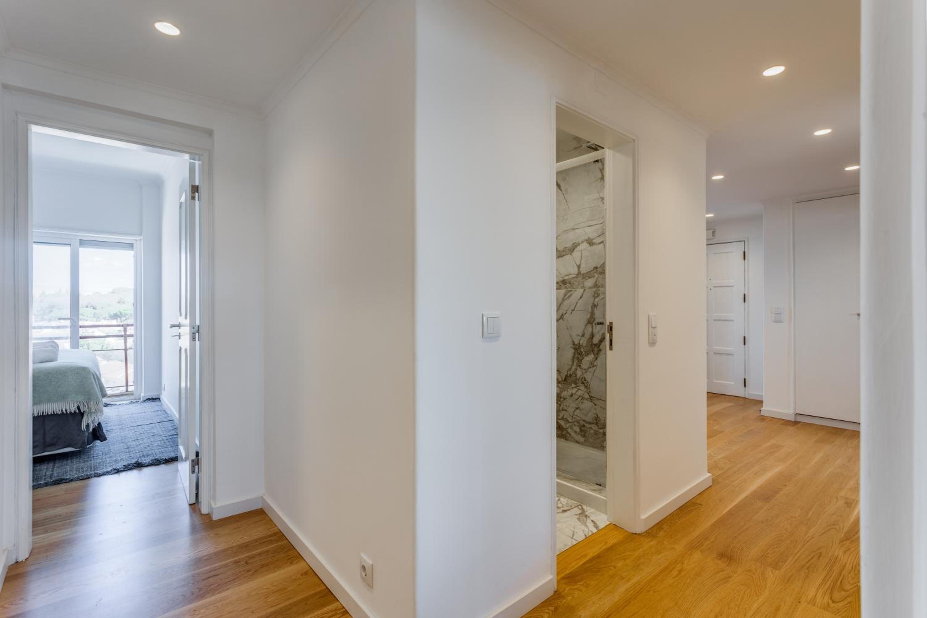 Apartment with Sea View - Photo 19