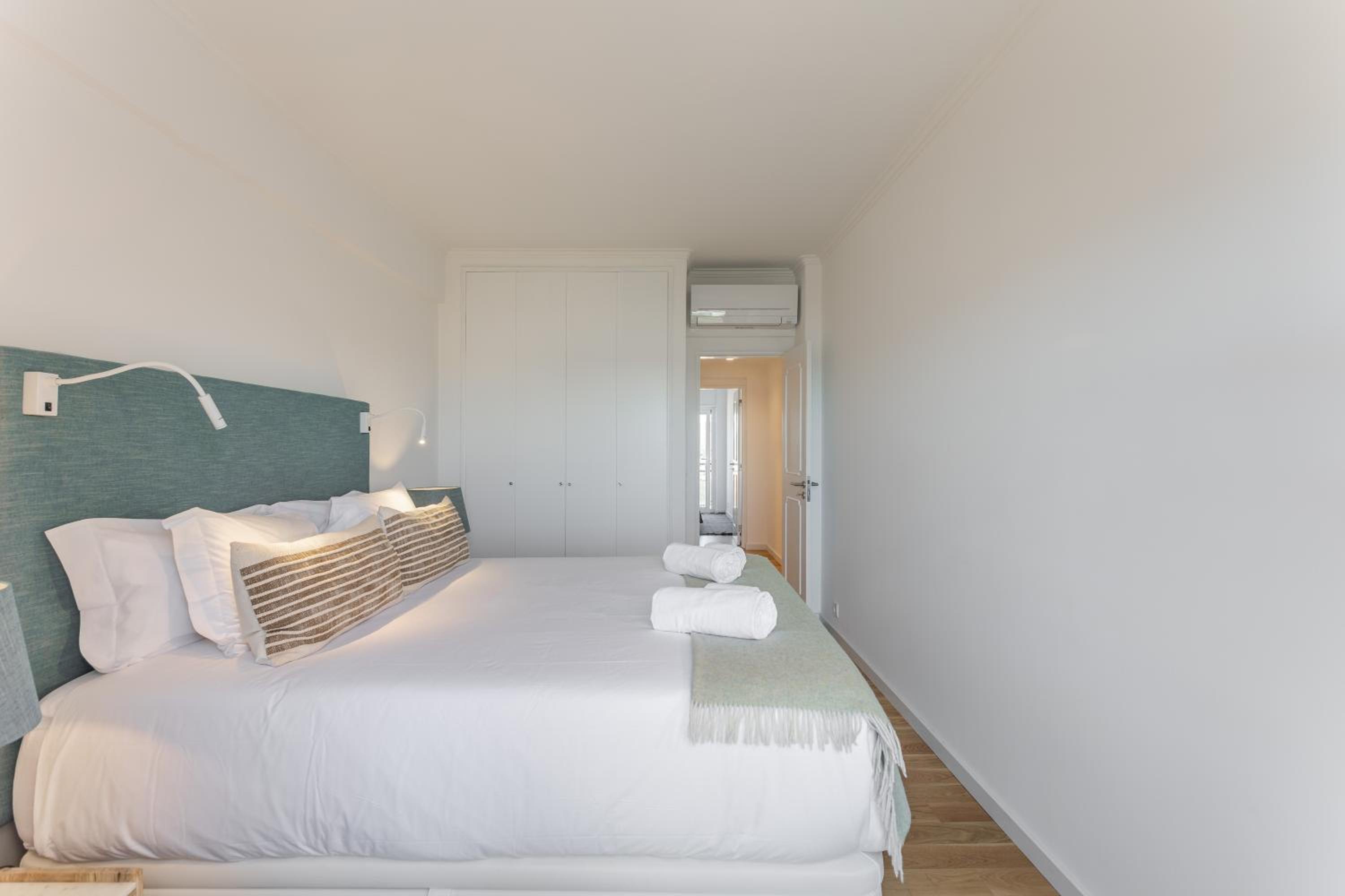 Apartment with Sea View - Photo 21