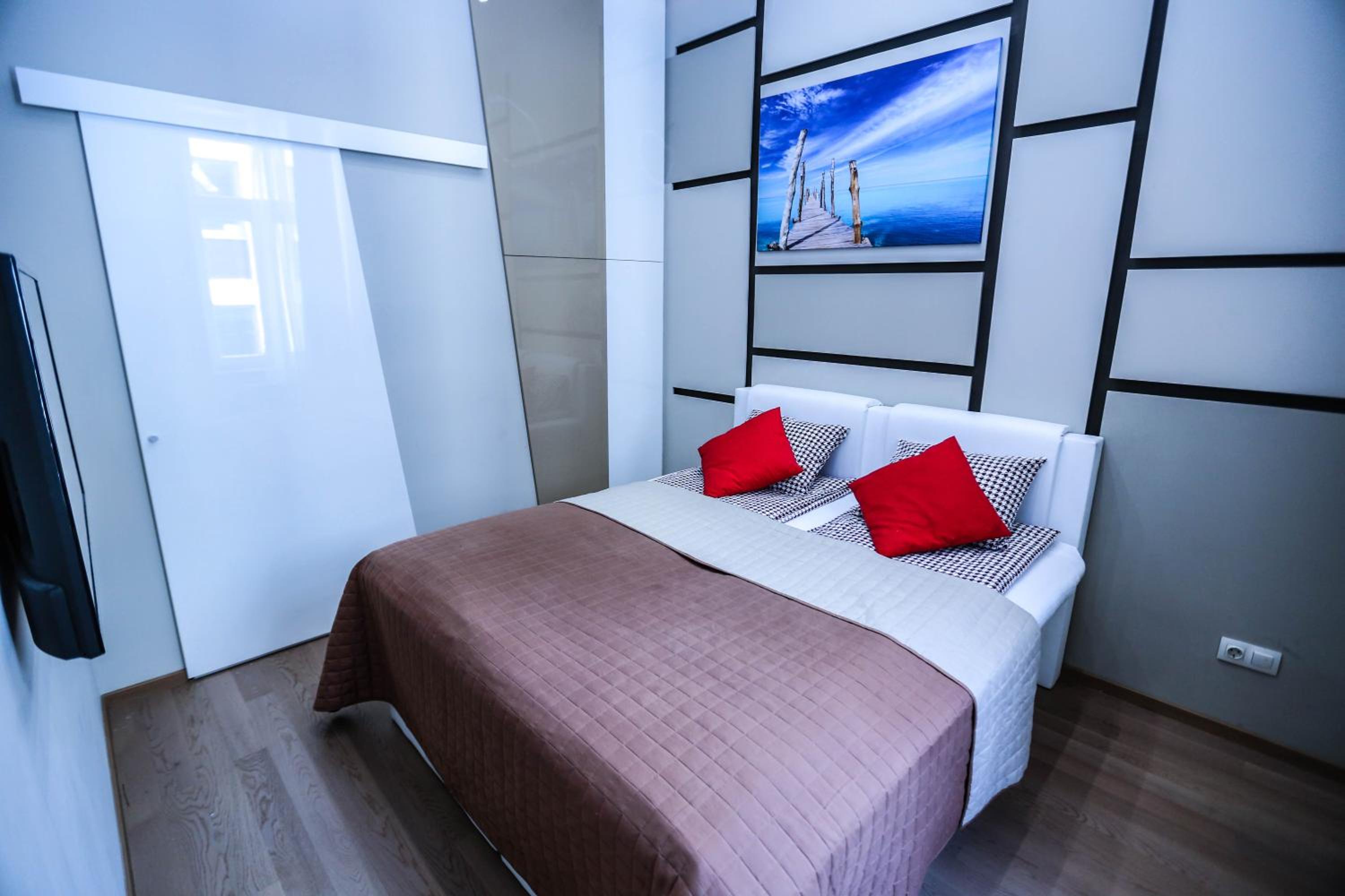 Two-Bedroom Apartment - Photo 15